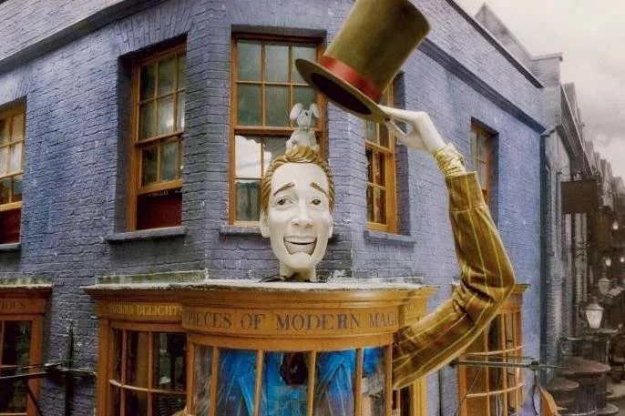 Sculpture for Diagon Alley (Harry Potter) - Amelia Rowcroft