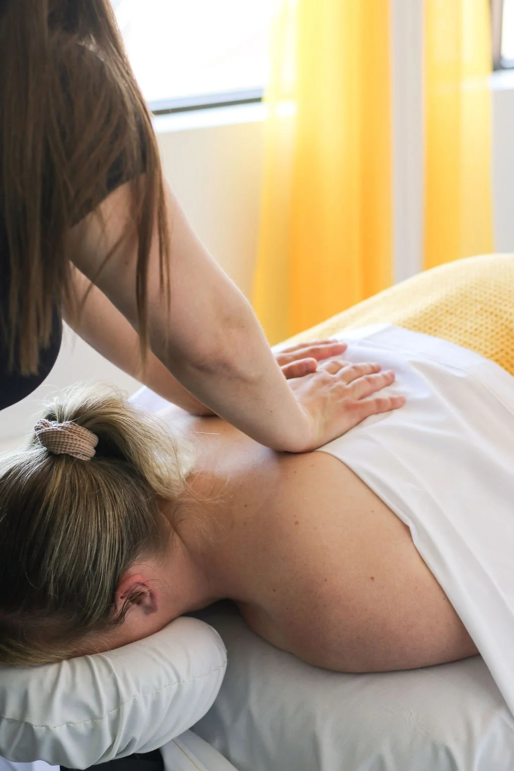 What Doctors Actually Want From Massage Therapists in Oncology Care