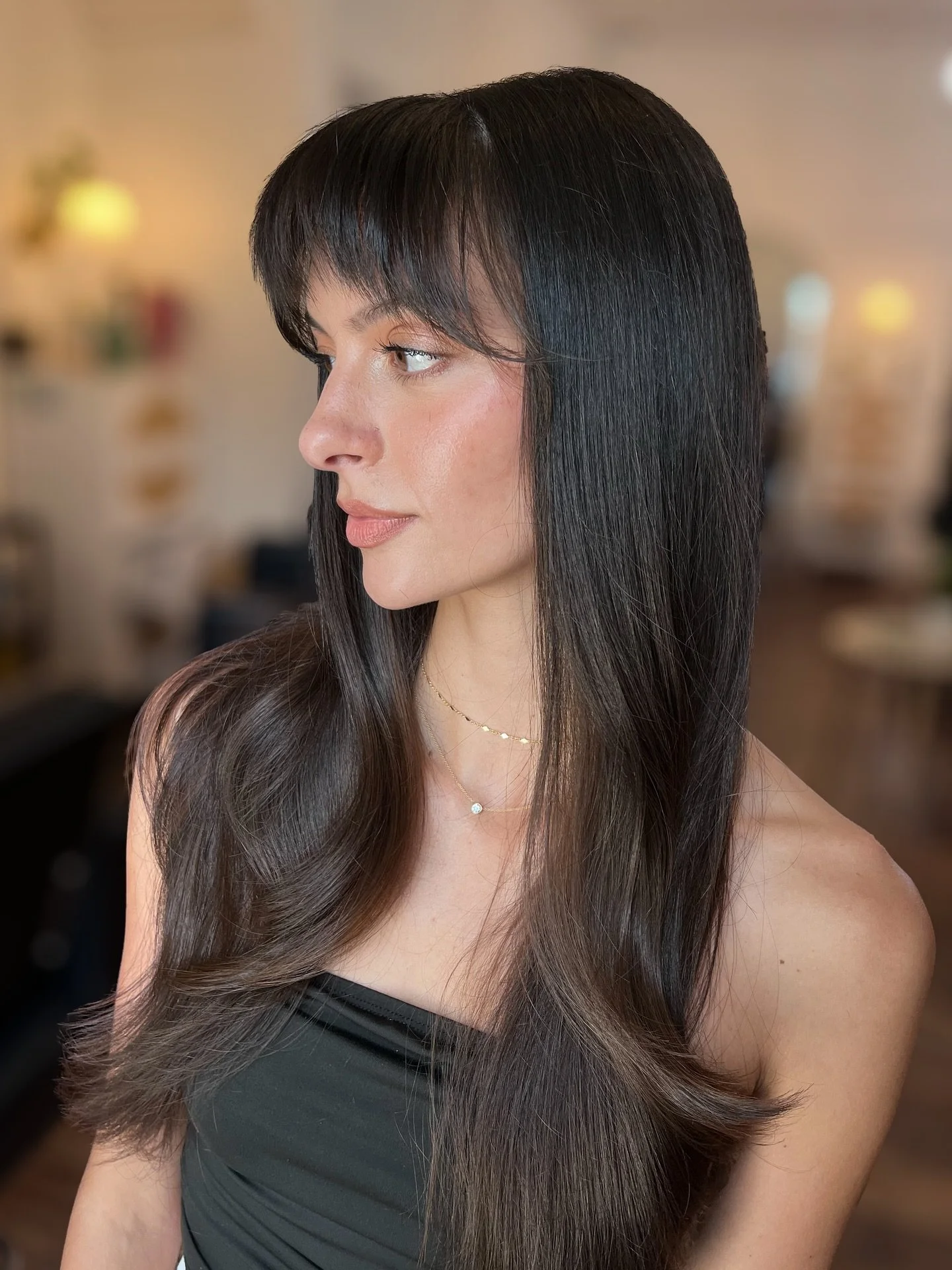 💥Bangs and long locks&hellip;such a vibe.

@kennacolorcuts 
.
.
.
#tampasalon #tampahair #tampastylist #tampahairstylists #tampahaircuts #tampabrunch #tampafitness #seminoleheights #tampaheights