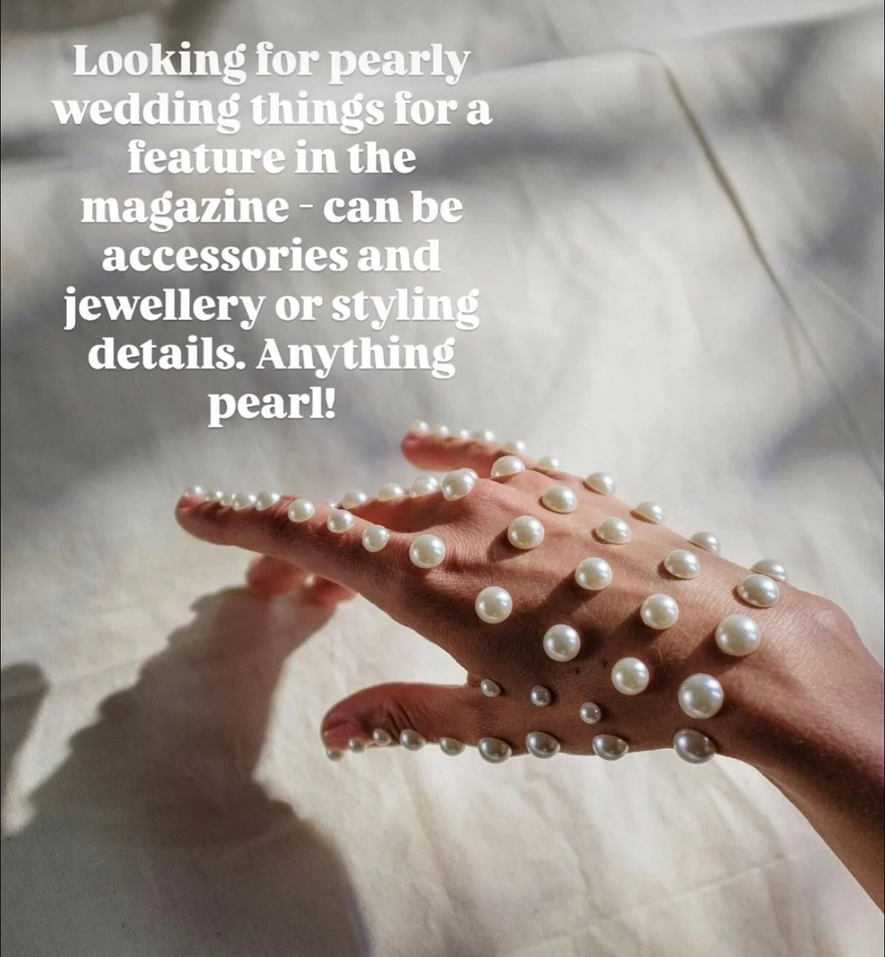 Someone created a clever magazine title (Pearl Jam) and decided to do a whole post around it 🤣 So now they (me) need pearly wedding inspiration 🤍🤍🤍

Tag yourself or other creators of pearl things for weddings and if it fits what my readers love, 