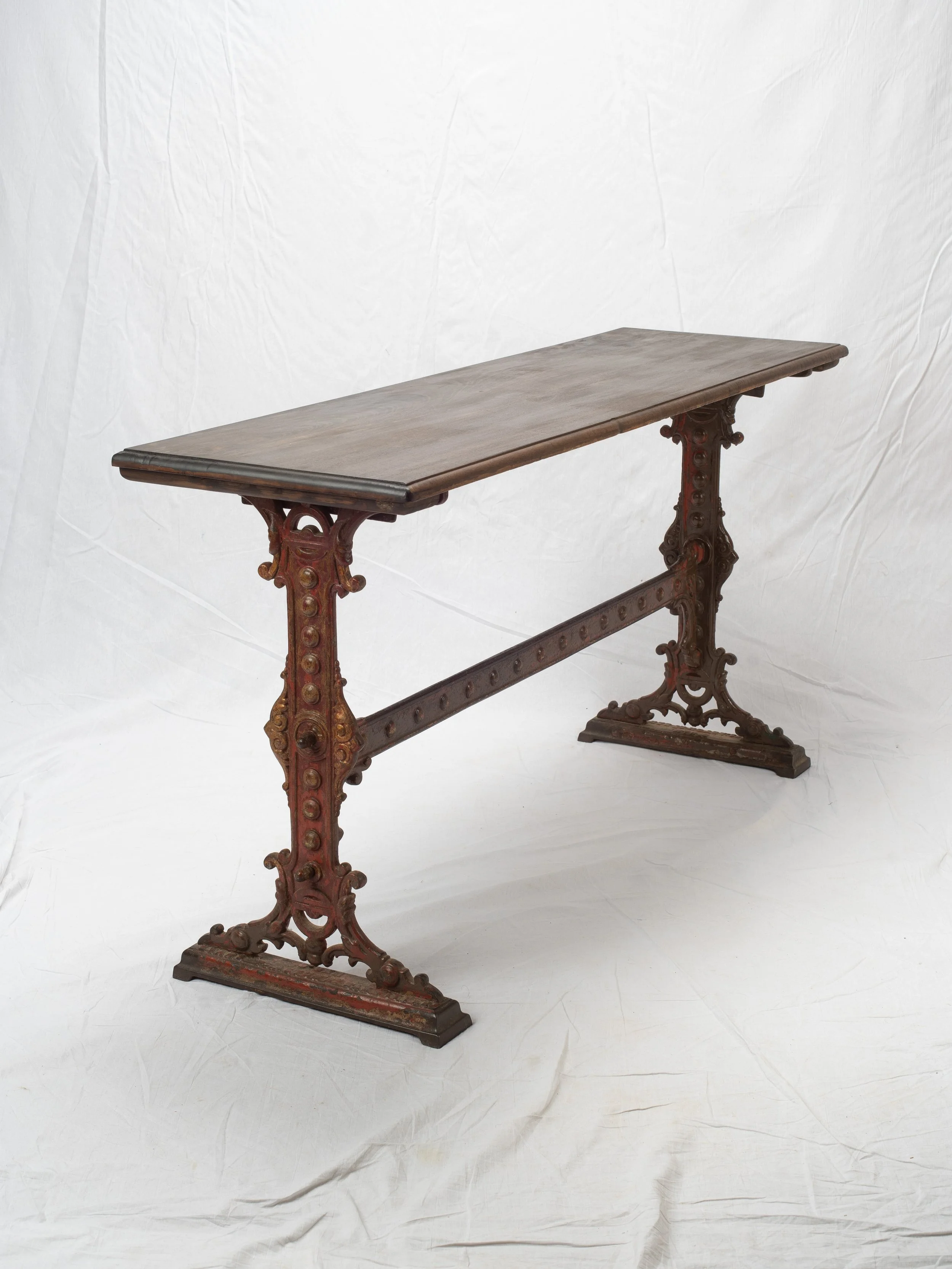 VICTORIAN ENGLISH TAVERN TABLE