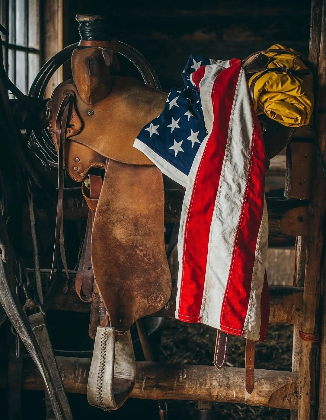 Today we tip our hats to every veteran who&rsquo;s stood tall for something bigger than themselves. Like soldier like cowboy. Same code; duty, courage and grit. 🤠🙏🏻🇺🇸

#veteransday #cowboy #soldier #america