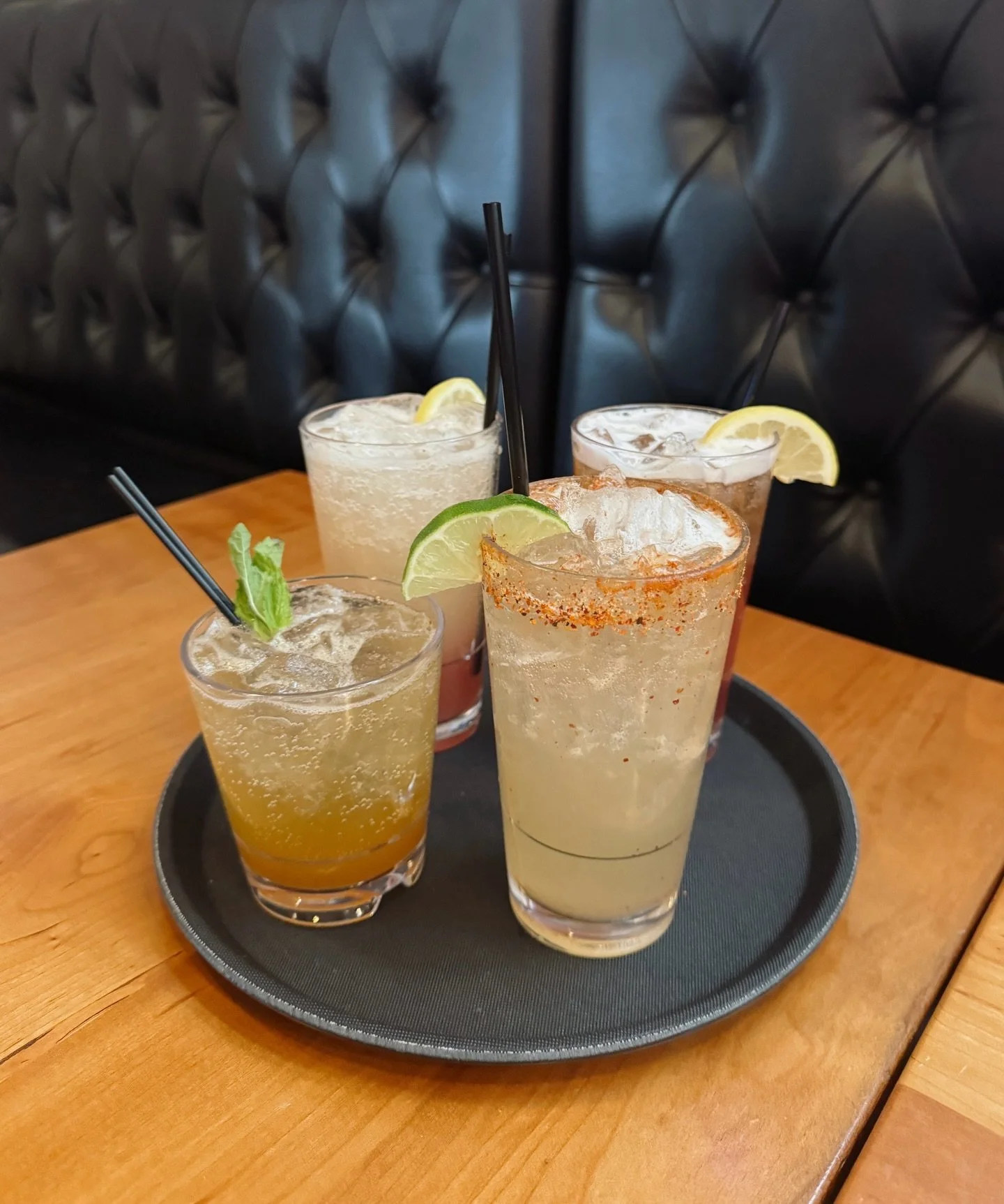Send this to someone you want to get non-alcoholic drinks with this weekend 🤝

We have a craft mocktail menu, as well as several non-alcoholic cans available! Proud to offer a little something for everyone ❤️