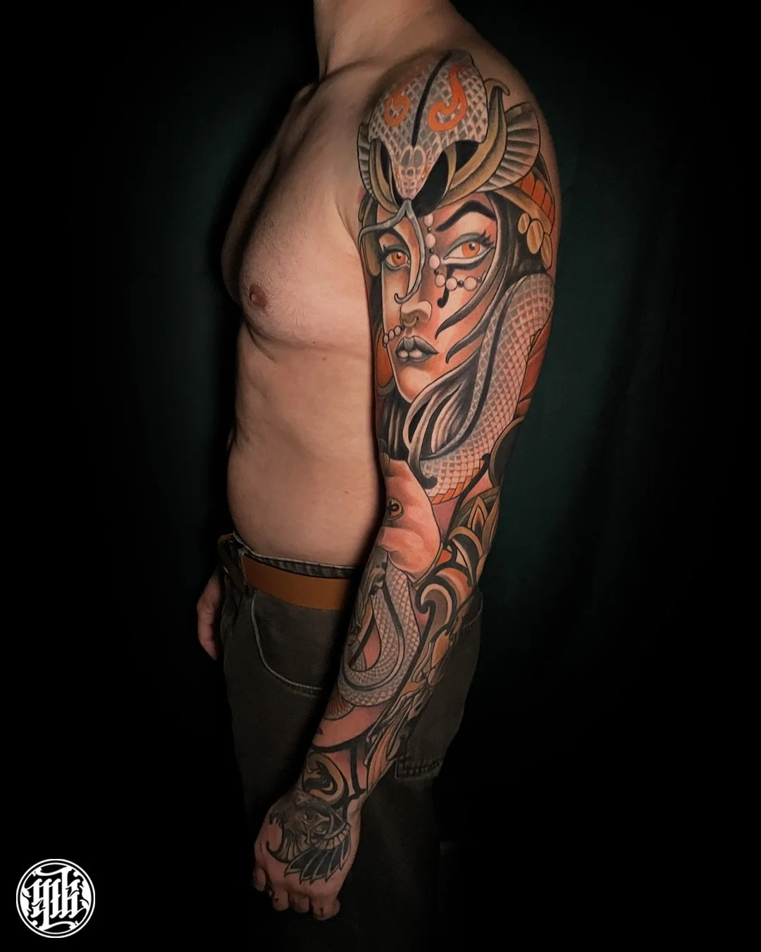 🐺 Steven full sleeve 🔥 
Swipe to see the rest and the full video, mostly healed 🌝 done at @gizahstudio 🙏

🐒 Booking open for November &amp; December at Nantes 
 
Next Guest : 
🇨🇭Geneva at @nuitnoiretattoo 25th to the 27th September !

&mdash;&