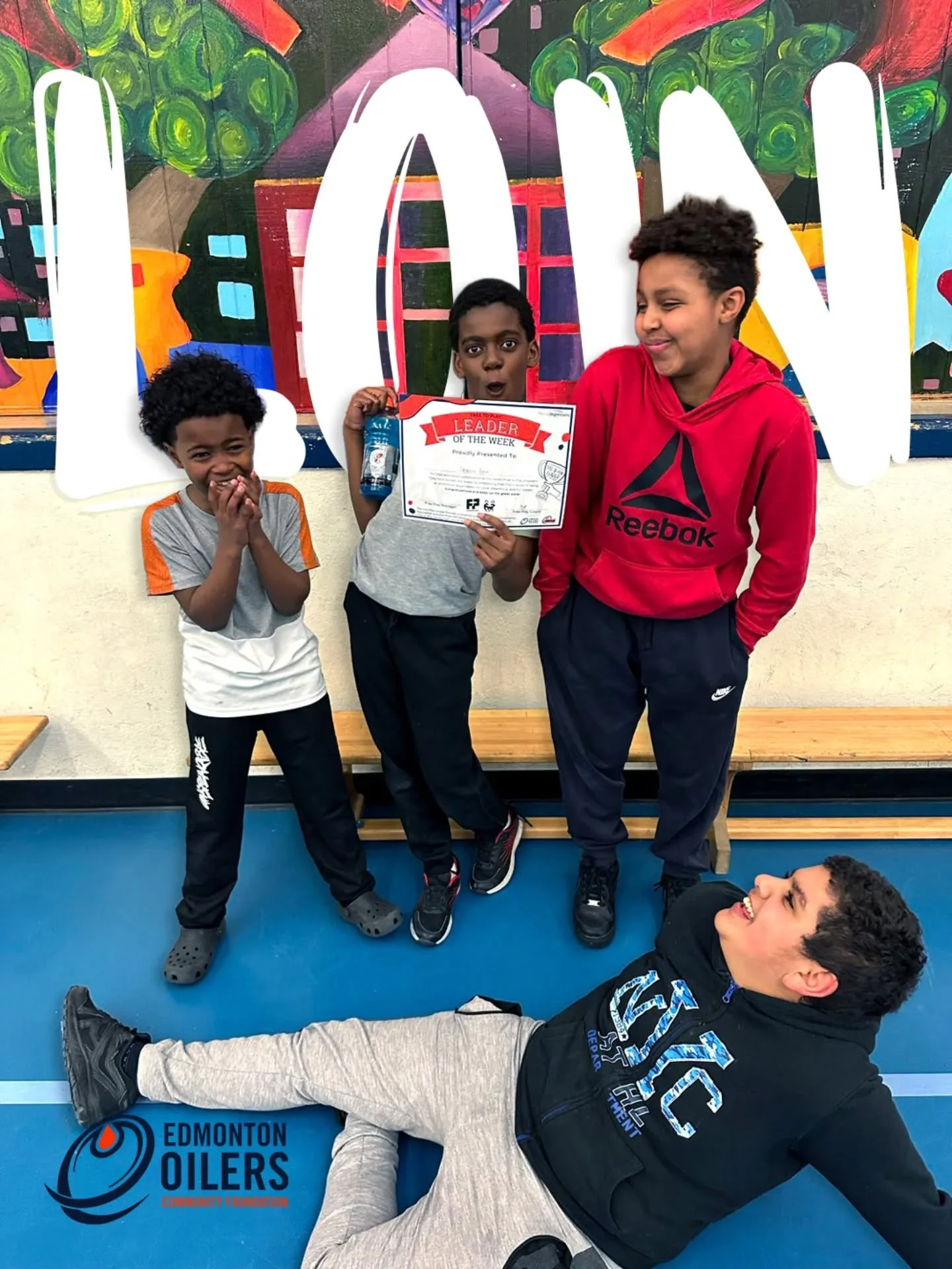 Recognition comes in all shapes and forms.

It doesn&rsquo;t have to be an elaborate presentation or a fancy prize. Sometimes, all it takes is a Leader of the Week certificate, a Gatorade, and a fun photo with your friends, that earns your Coach a Ph