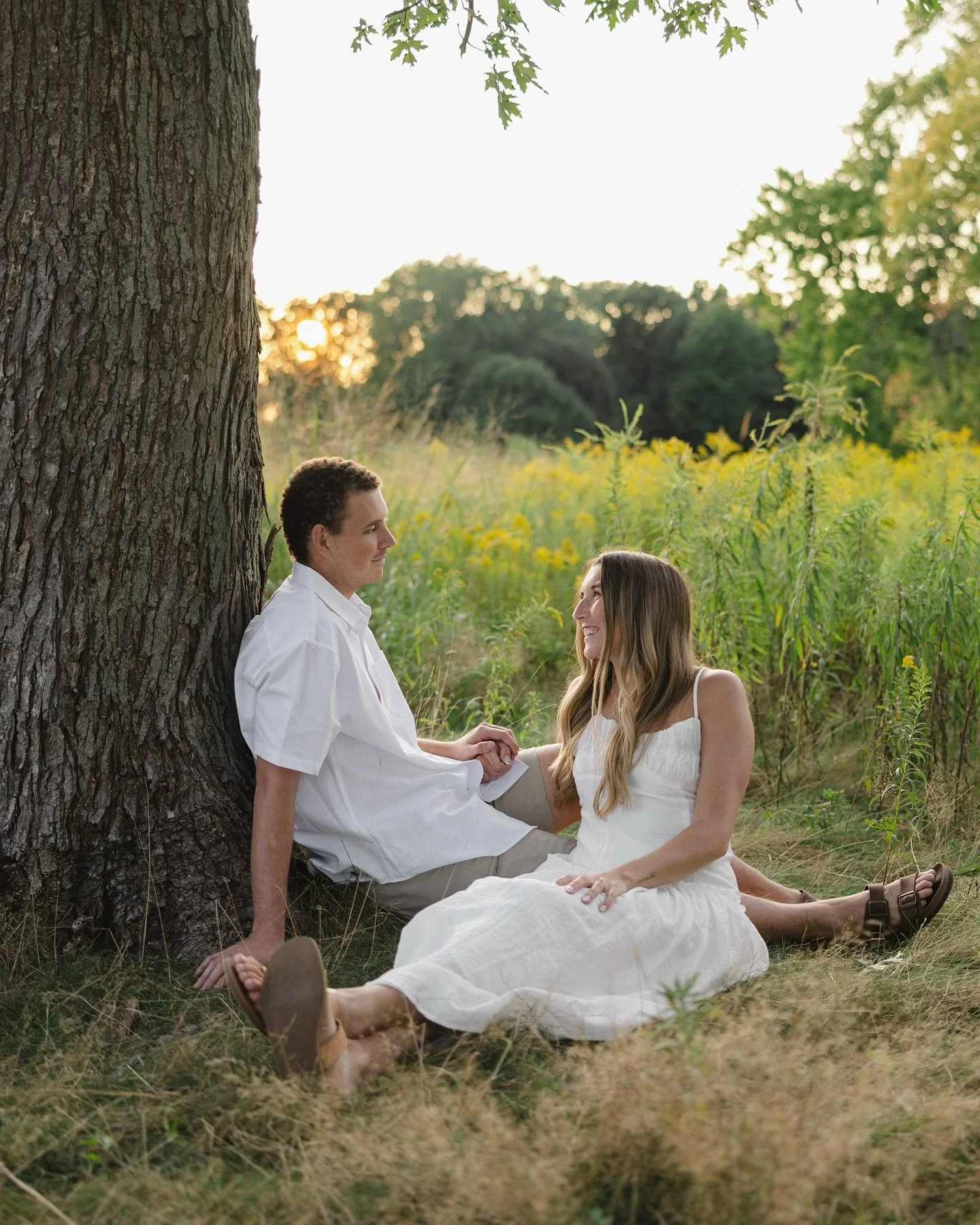 Peighton &amp; Carter🤍
Spent golden hour with P+C and it was a good reminder as to why I do what I do&mdash;the light was beautiful and the setting was extraordinary, but honestly, it was their laughter and ease with each other that made everything 