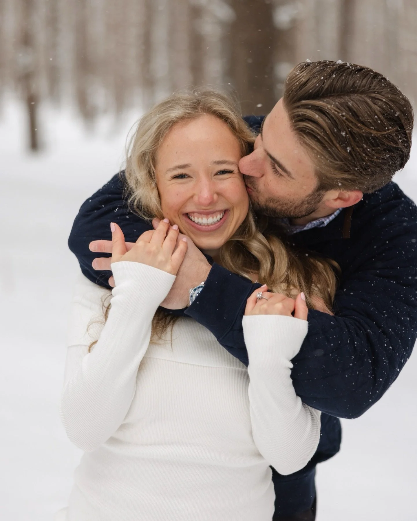 Alex &amp; Alexis💍🤍

Snowflakes in their lashes, laughter in the cold air, and love warmer than any winter chill! A+A braved the flurries and freezing temps with me and somehow made the snowy woods feel like the coziest place on earth. The wind was