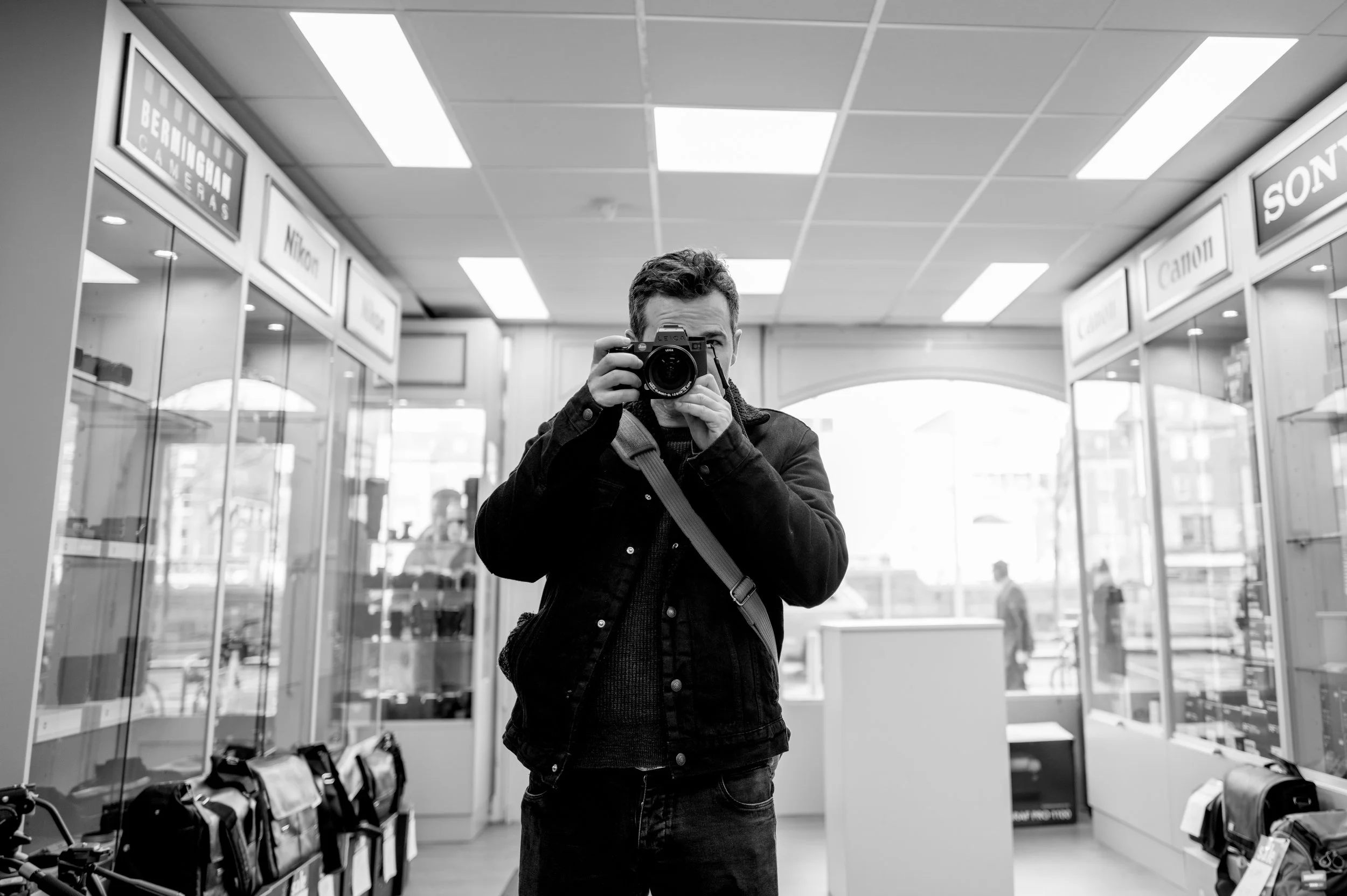 Q3Mono0002 ISO 200.JPG