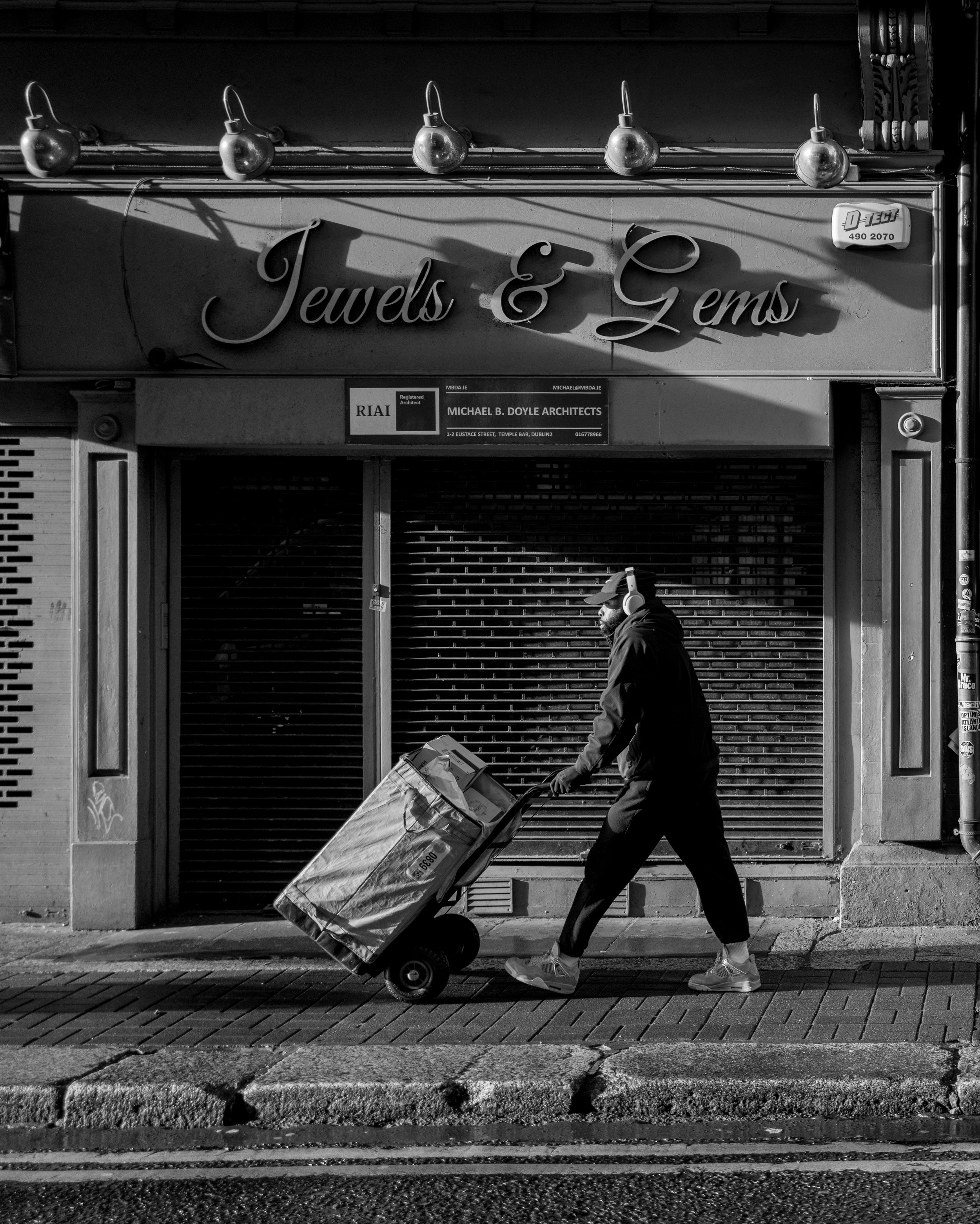 Q3Mono0016 ISO 200.JPG