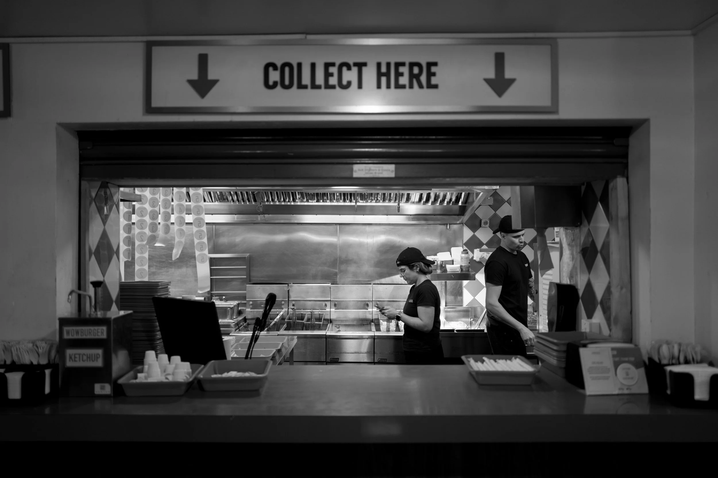 Q3Mono0041 ISO 800.JPG