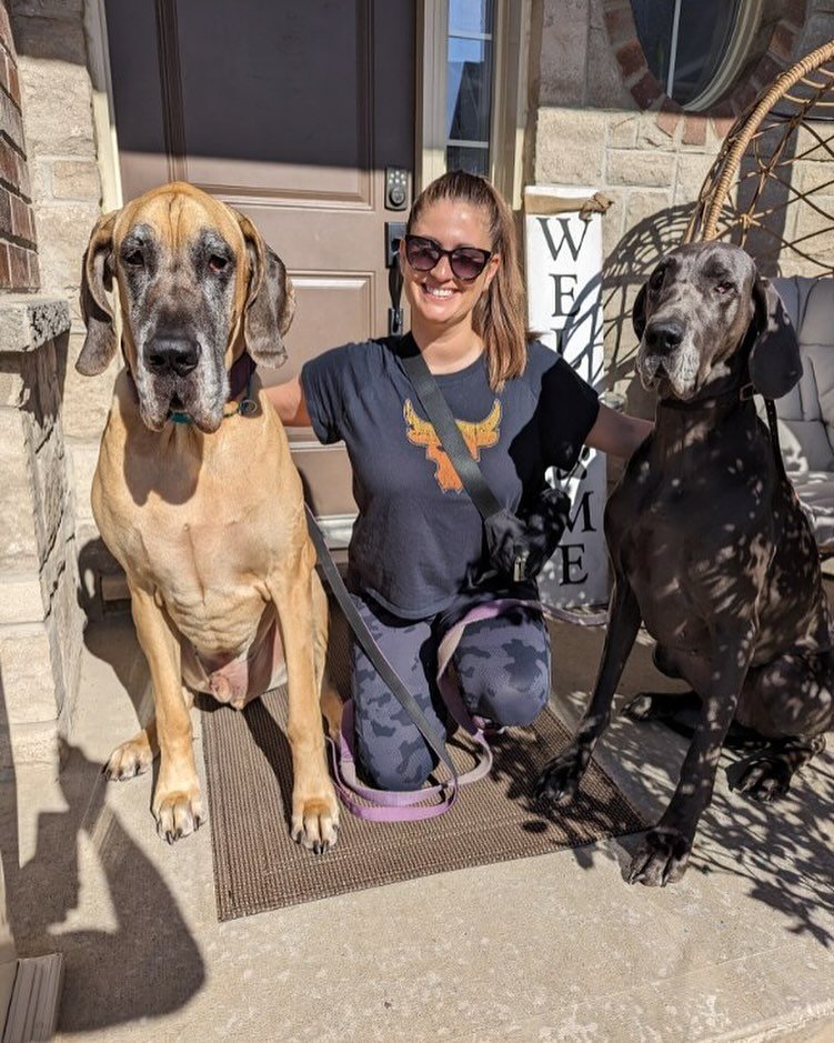 Get to know one of our owners and aestheticians a little more! 

Here&rsquo;s a fun fact about Jen, she has 2 beautiful Great Danes, Oliver and Rosie, and proudly embraces the dog mom life 🐾🦴

#dogmom #spa #grimsby #funfacts #grimsbyspa