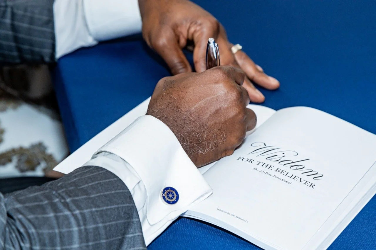 Book Signing  (256) Large.jpeg