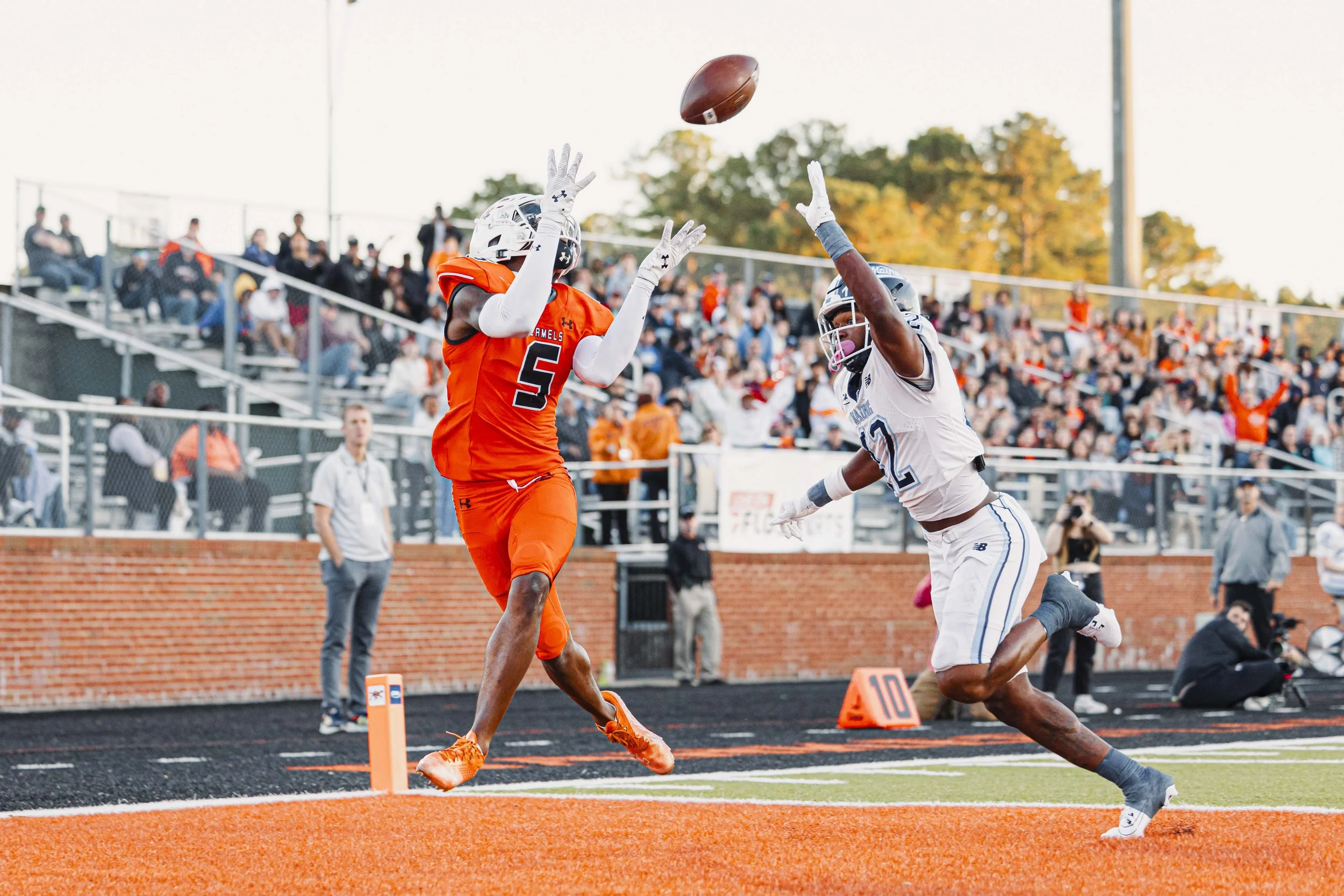 11-27-23_FOOTBALL_PORTFOLIO_PICTURES-14.JPG