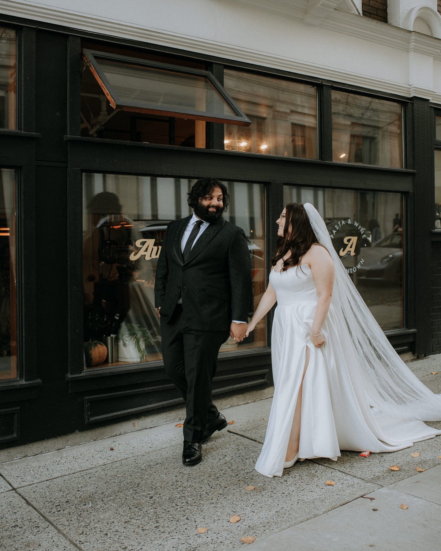 Oh Gastown, you&rsquo;re oh so great for wedding portrait backdrops! I love a good urban stroll for portraits on a wedding day 🖤🤍 

Vendor Team
Wedding Planner | @clearwater.events 
Florist | @calliaflowers 
MUA/Hair Stylist | @thelolitacollective 