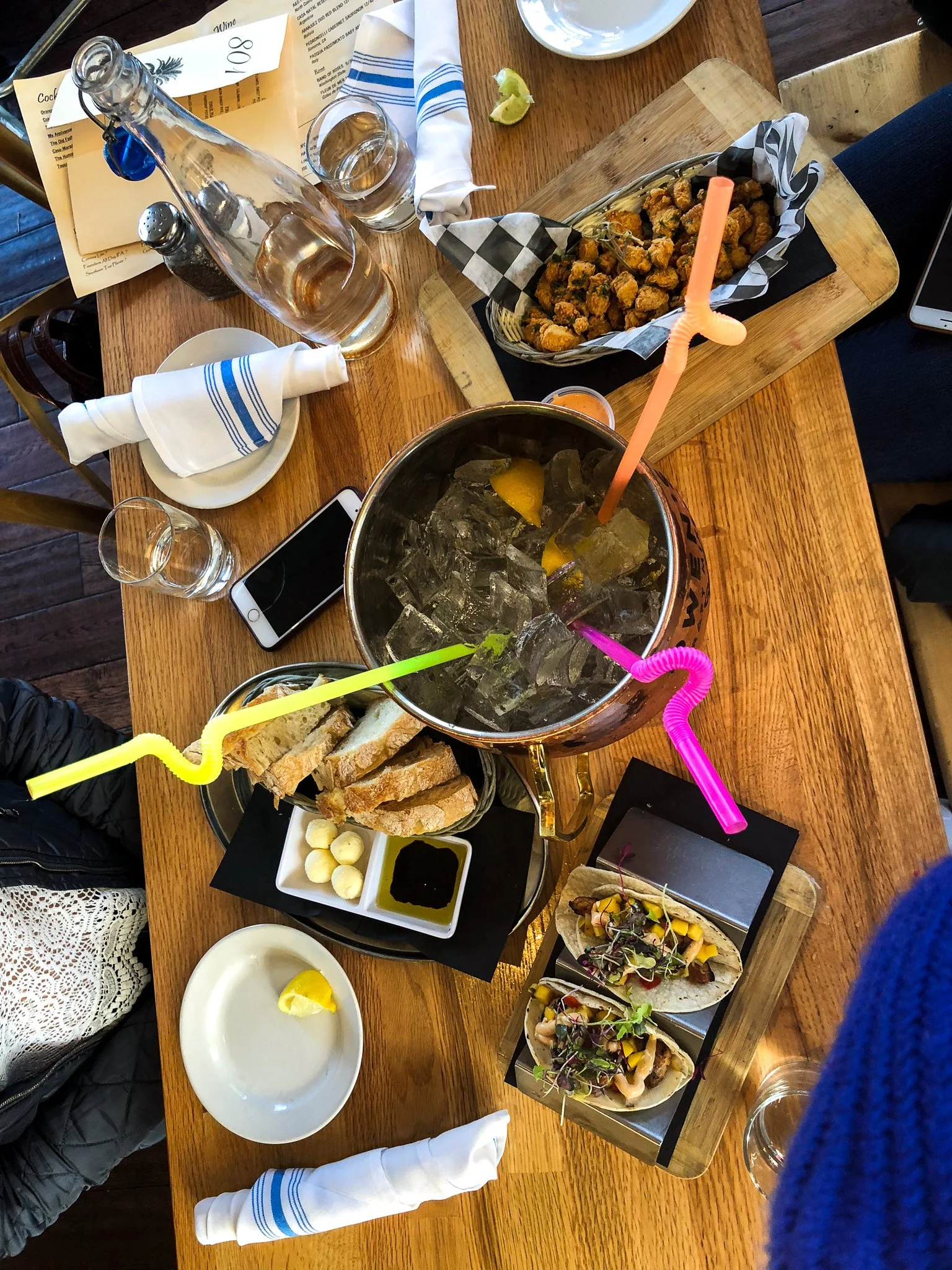 801 Restaurant and Bar