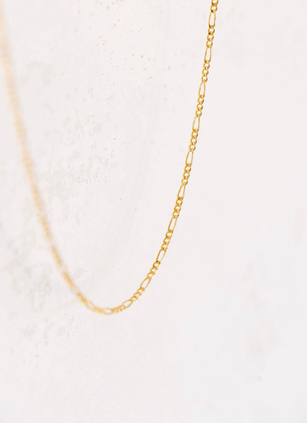 Figaro Chain Gold