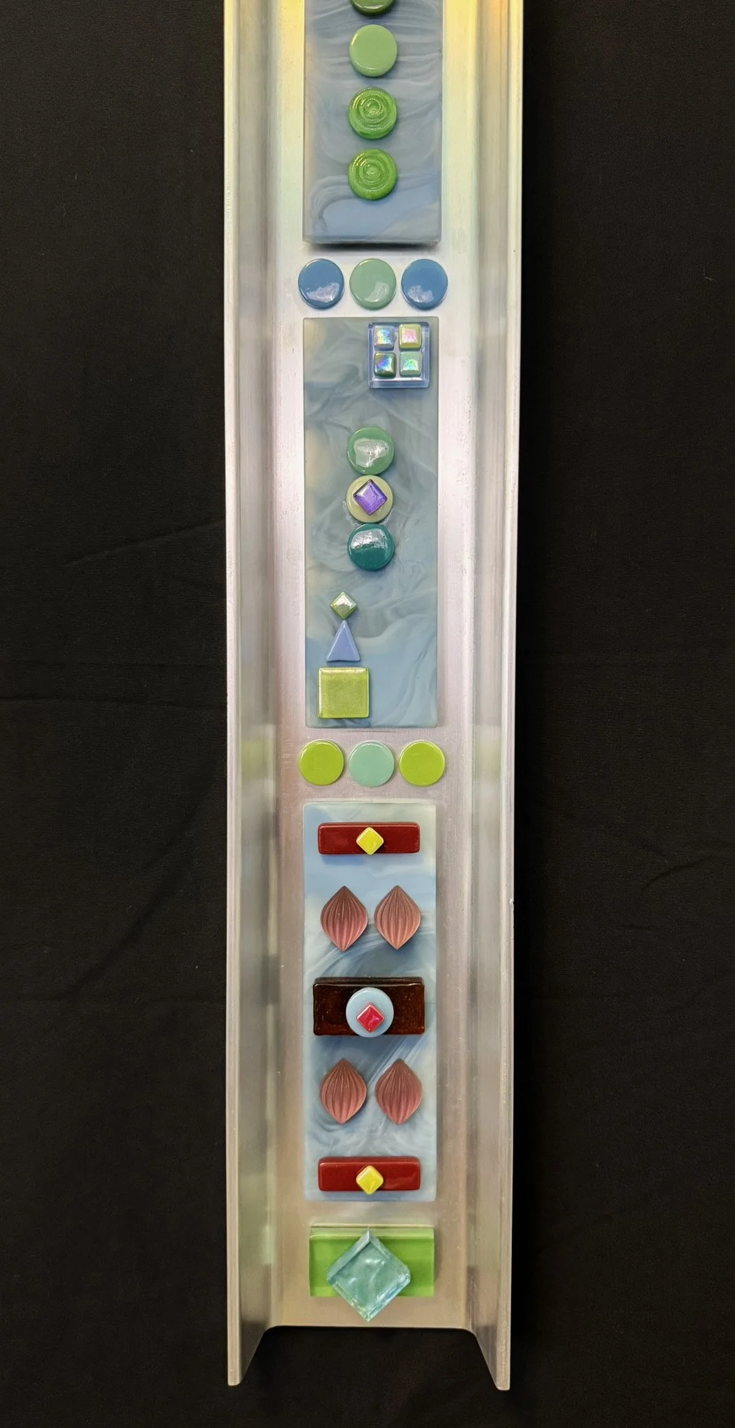 Detail-Bot.jpg