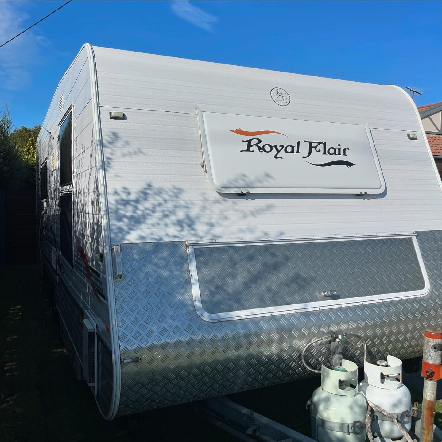 Another AU Focus 2kW MZ completed on site in Wonthaggi on this Royal Flair! 
Ready for 3 months on the East Coast 🔥