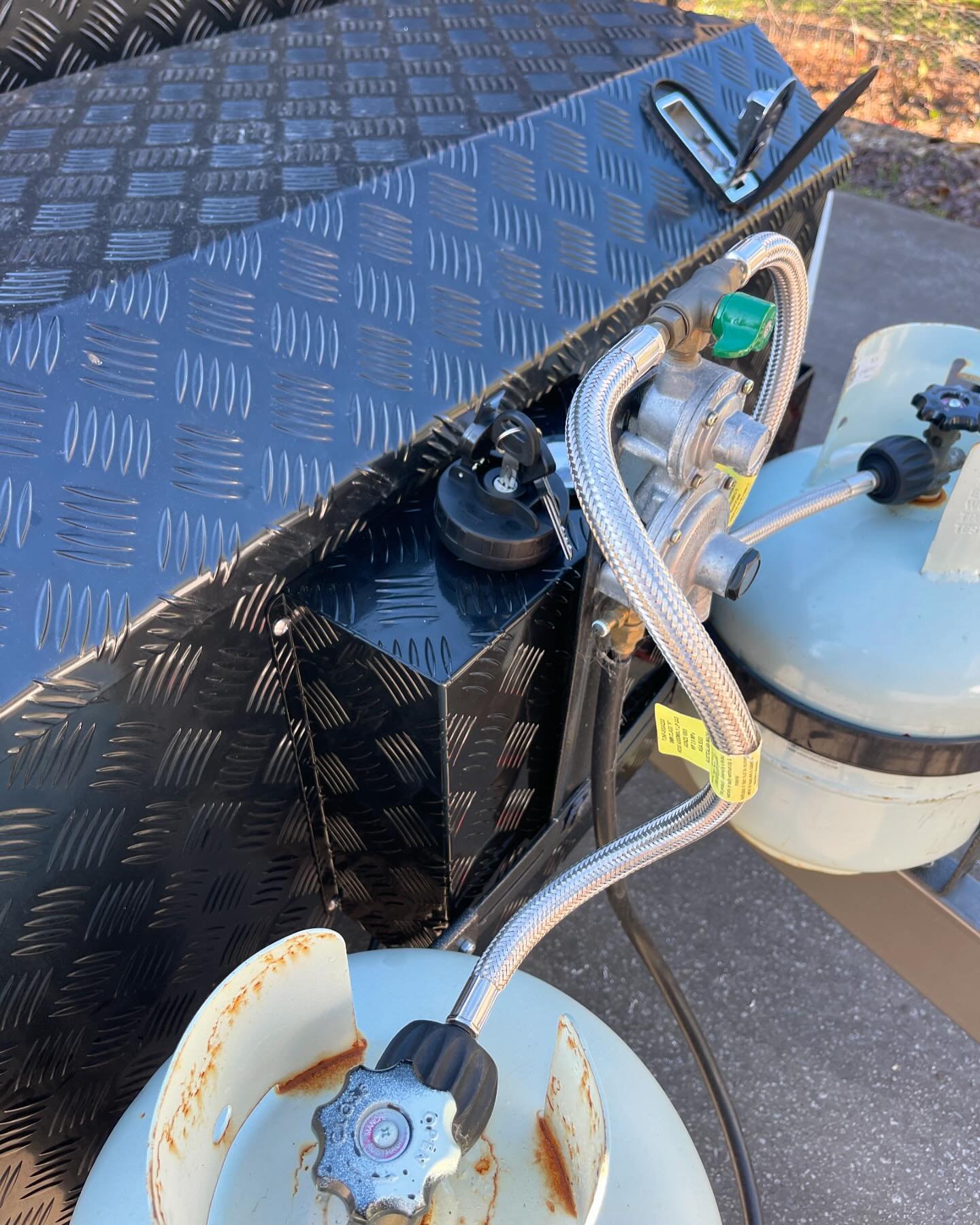 Installation of another Aufocus 2kw MZ diesel heater into this Atlas caravan!
Ready to hit the road and enjoy the snow this Winter!

Call or message us today for your free quote! 🔥❄️