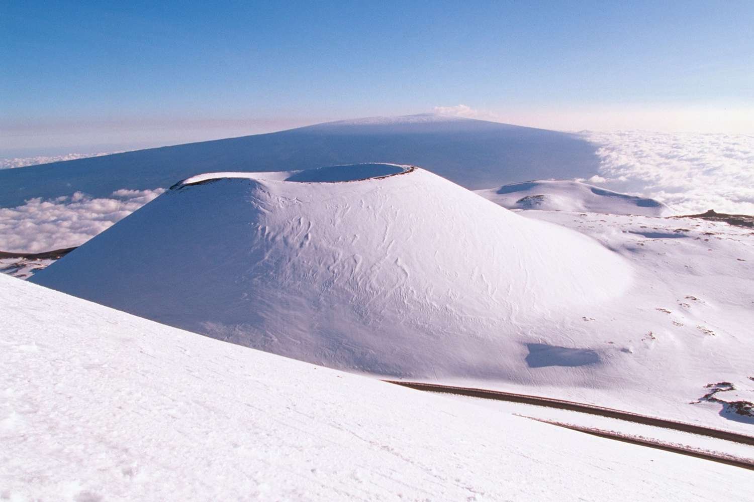 snowy-mt-mauna-kea-SNOWHI1221-af5e8a3f2fba4ecab49bc5cb25f4ecef.jpeg