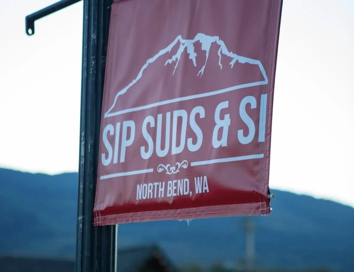 Sip, Suds, & Si Art & Wine Walk