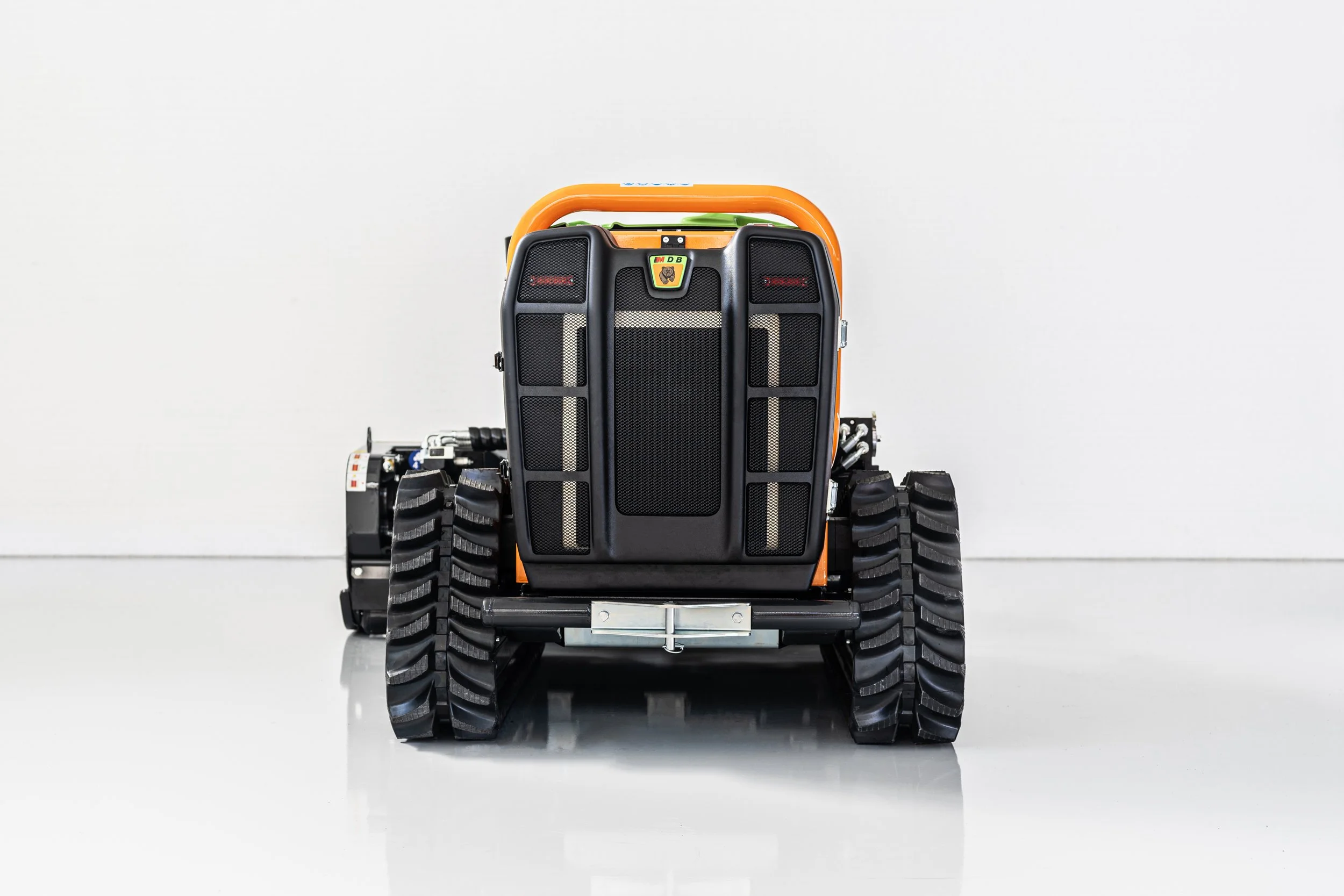 MDB, LV 400X-posa_4.jpg