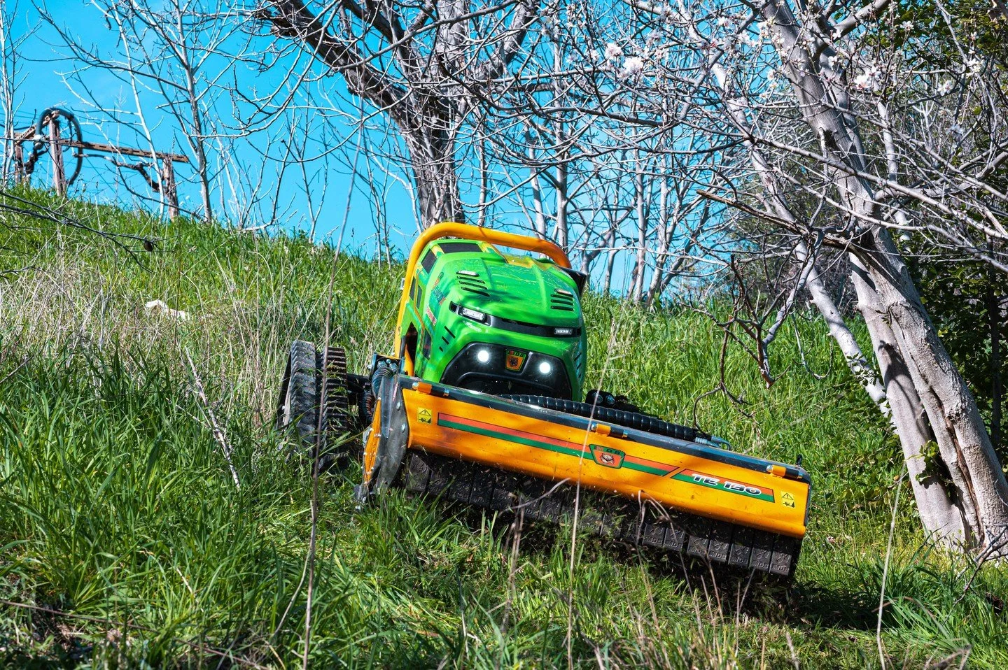 Fully remote-controlled operation gives you total control from a safe distance.

Stay clear of traffic, unstable ground and hazardous zones while still maintaining precision and performance on site.

🔗 See Green Climber in action. Book a site inspec