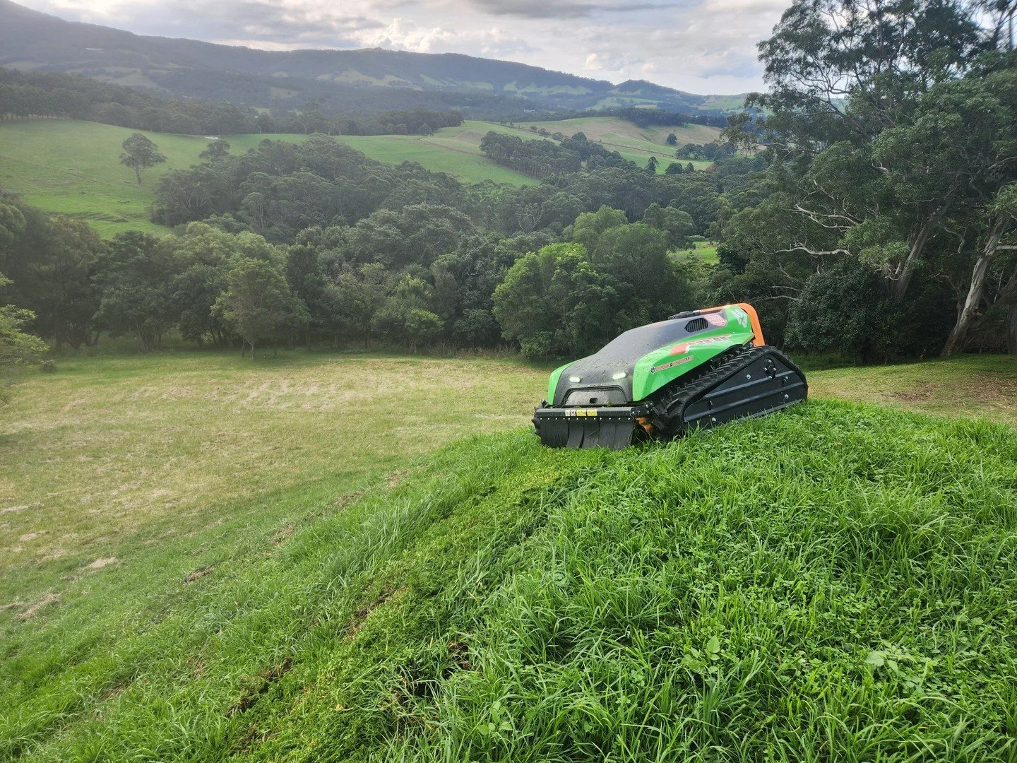 Small machine. Big performance. Built for the toughest terrain.

🔗 Learn more: https://www.greenclimber.com.au/f23

🔗 See Green Climber in action. Book a site inspection today.

👉 greenclimber.com.au/book-a-demo
#greenclimber #greenclimberau #gree