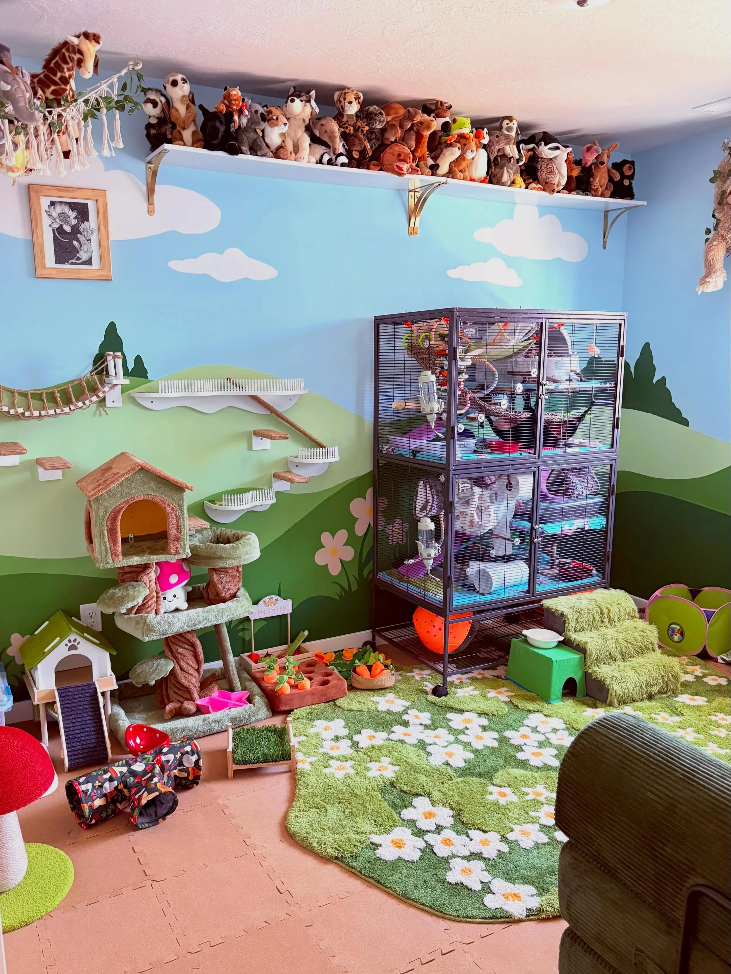 Welcome to Mischief Meadows ❤️🐀❤️🐀❤️🐀❤️ did you know a group of rats is called a mischief? Definitely the perfect inspo for this room!
24 hours from now we&rsquo;ll be on our way to go pick up our sweet little dumplings to bring them to their fore