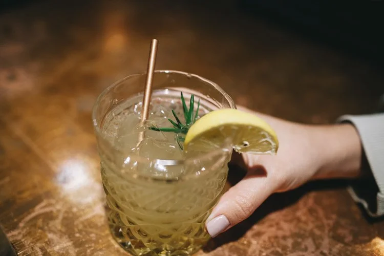 Gin cocktail