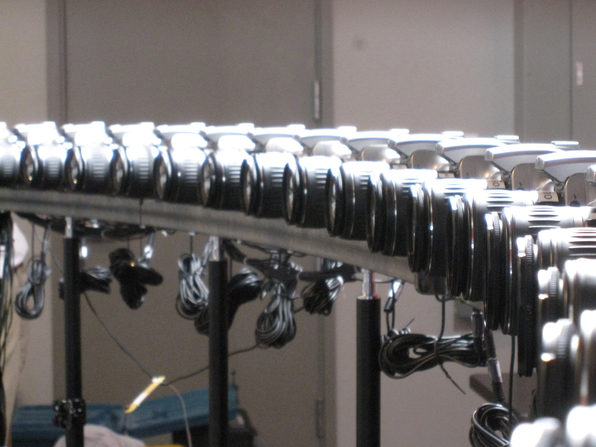 Bullet time camera array 