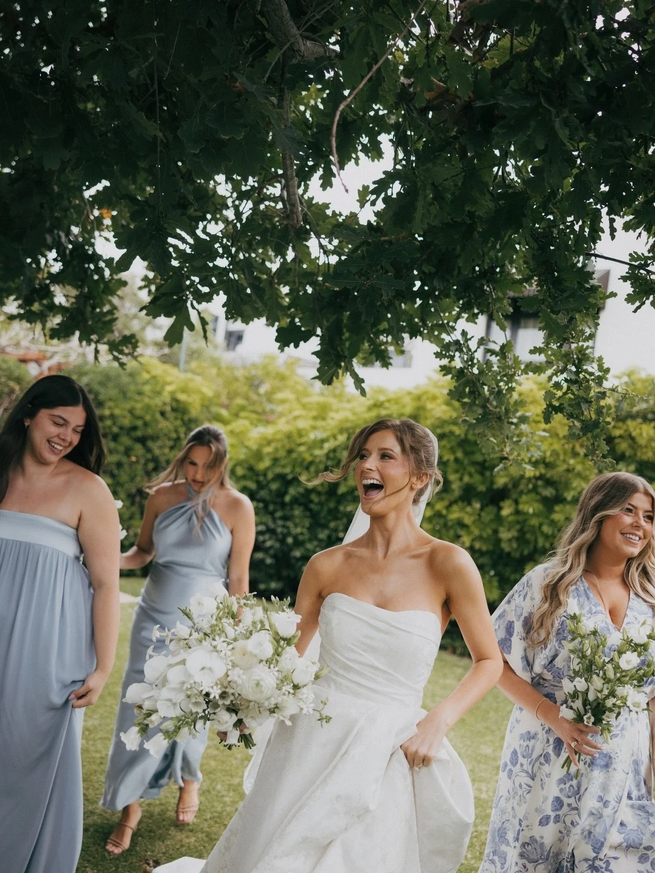 Details from N + T&rsquo;s beautiful day in La Jolla 🤍 
⠀⠀⠀⠀⠀⠀⠀⠀⠀
Photo @kelliejanephoto
Venue @lajollawomansclub