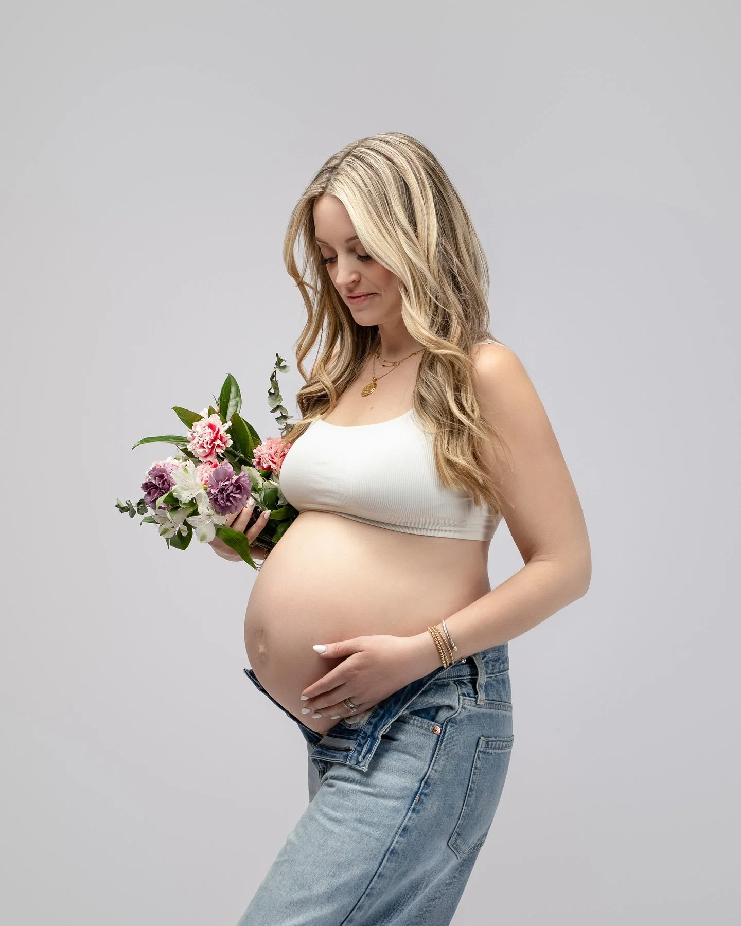 Capturing the pregnancy glow with this sweet mama β¨ π #newjerseymaternityphotographer #nycmaternityphotographer #maternityphotography #maternityphotoshootnj #maternityphotoshoot #newjerseymaternityphotography #northjerseyphotographer #northjerseymat