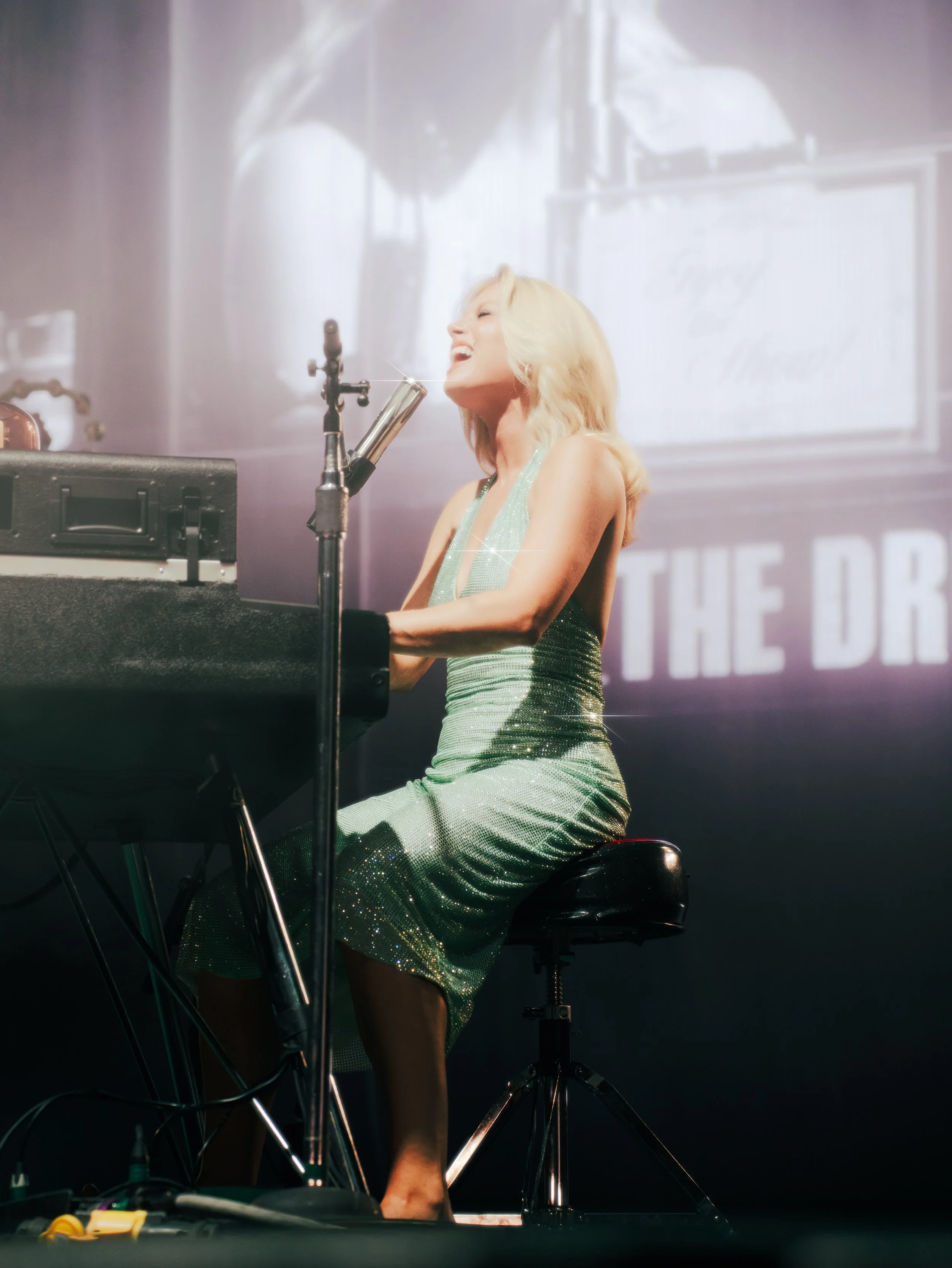 09.18.25_THE-FAVORS-25.jpg