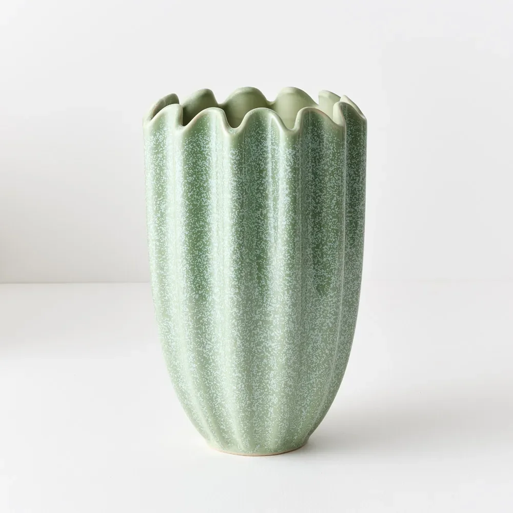 Felixia Vase