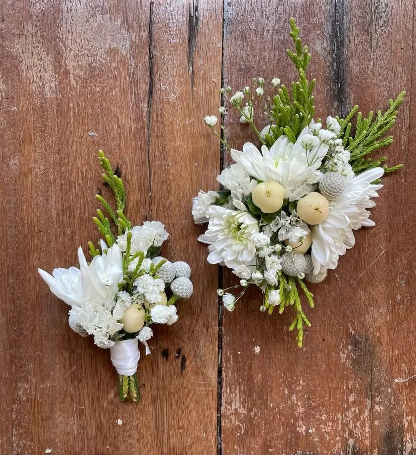 Boutonniere & Corsages