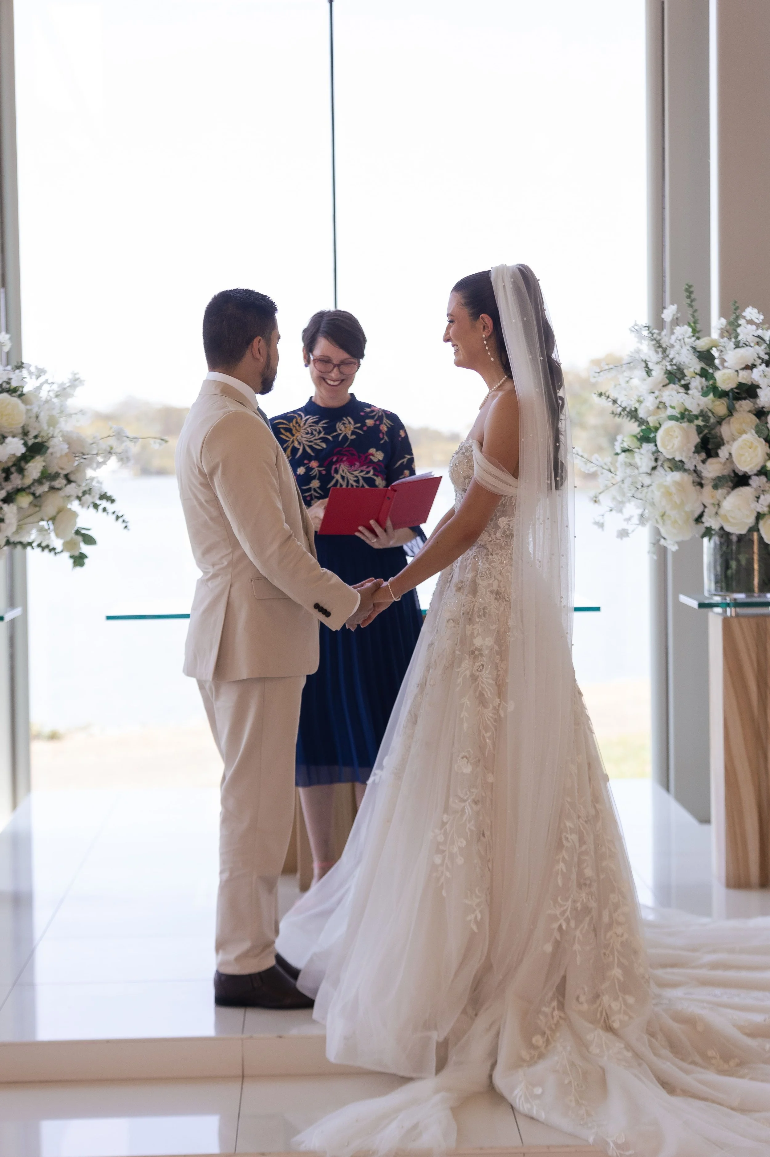 Gold Coast Wedding with Ceremonies by Sacha.jpg