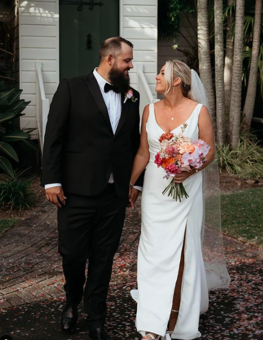 Main Event Weddings 6.png