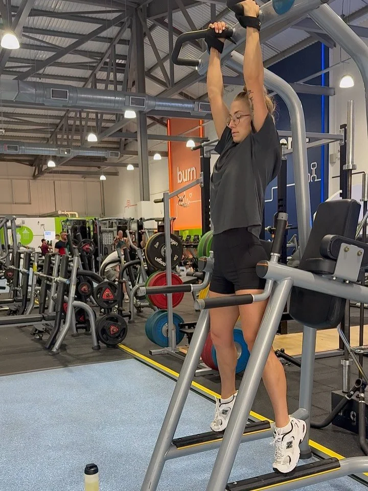 Oh shock - it&rsquo;s not a leg or back workout&hellip; 

Rest days hitting all the C&rsquo;s: cardio, core and calves&hellip; then chill 

The underrated foundation work matters just as much as the targeted lift days! 

Everyone wants to lift heavy 