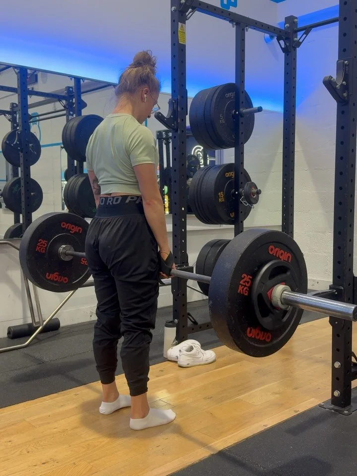 Training clips after the deload ✌️ 

Feels good to be back in doing the do with training. Not going in all guns blazing but keeping things steady and progressive getting as much out of each session as possible 

Quality above all else 

4 more weeks 