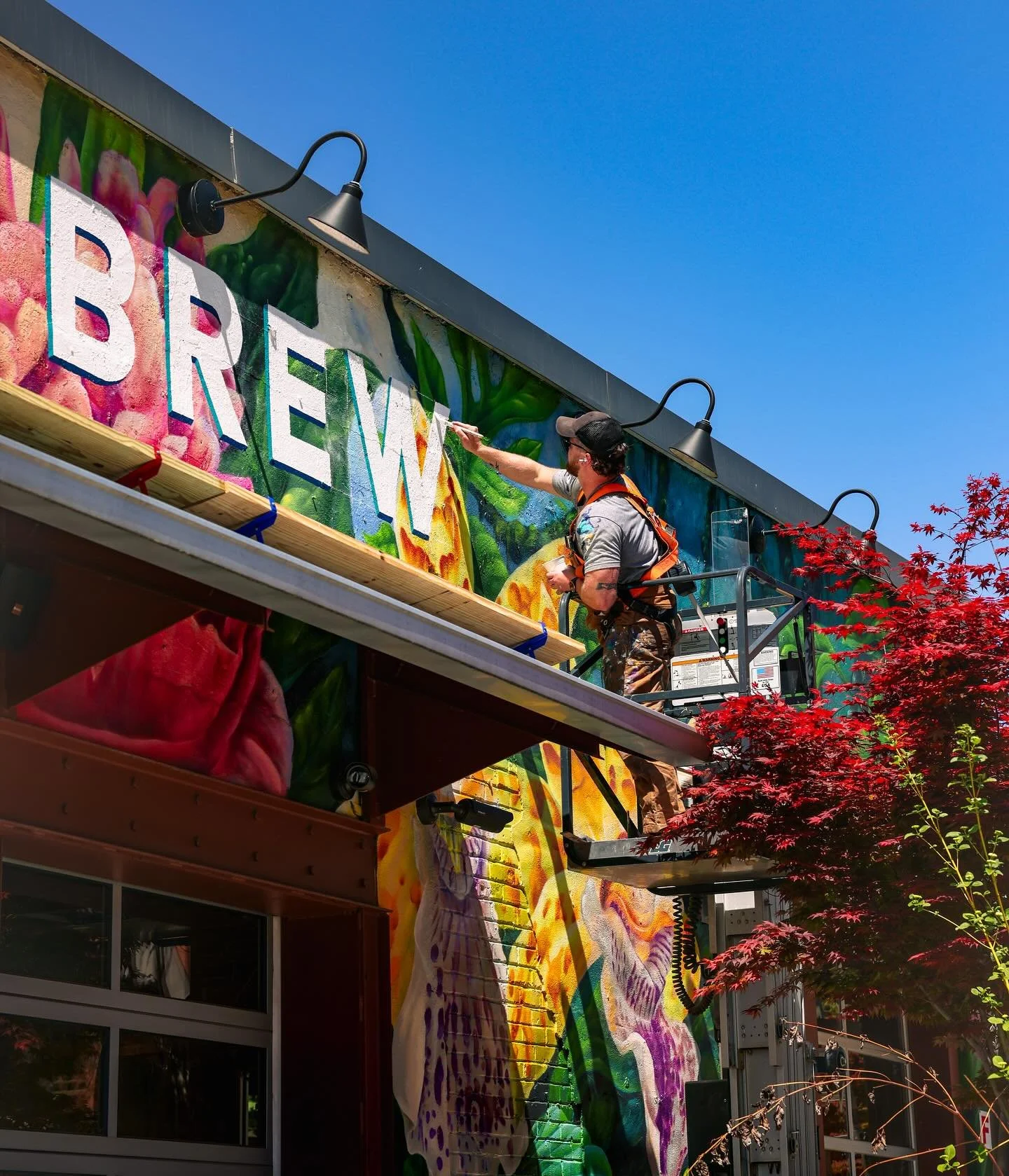 @wickedweedbrewing snapped some pretty sick shots on the wrap up day for this signage mural on @wickedweedfunkatorium 

The Funk will always hold a special place in my heart because it&rsquo;s where I started bartending for Wicked Weed almost 10 year