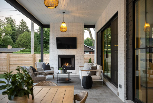 ELDRID REAR PORCH.PNG