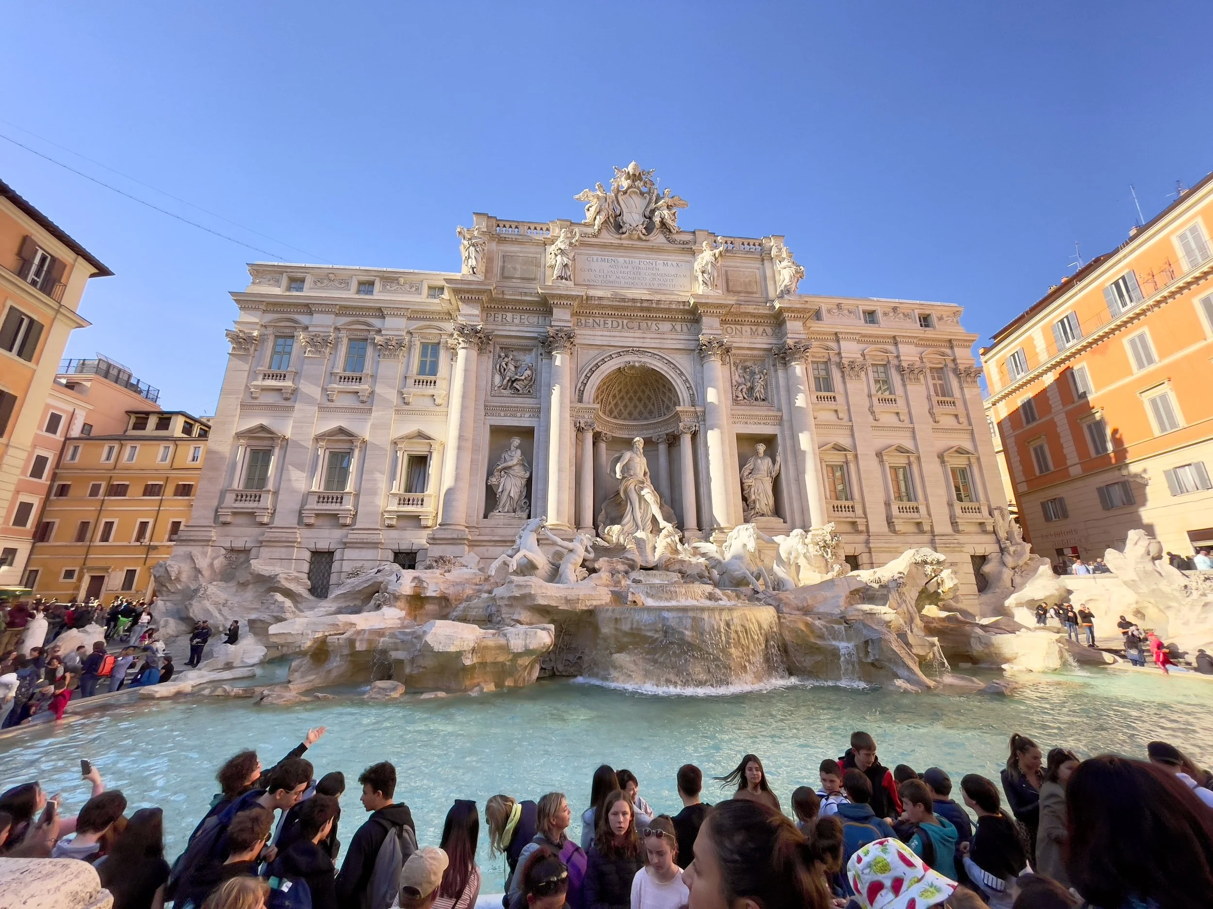 crowds at the trevi fountian rome italy