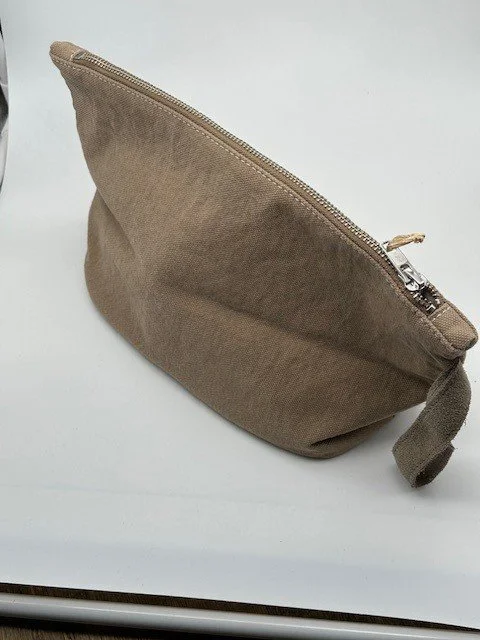 Kosmetiktasche  beige.jpg
