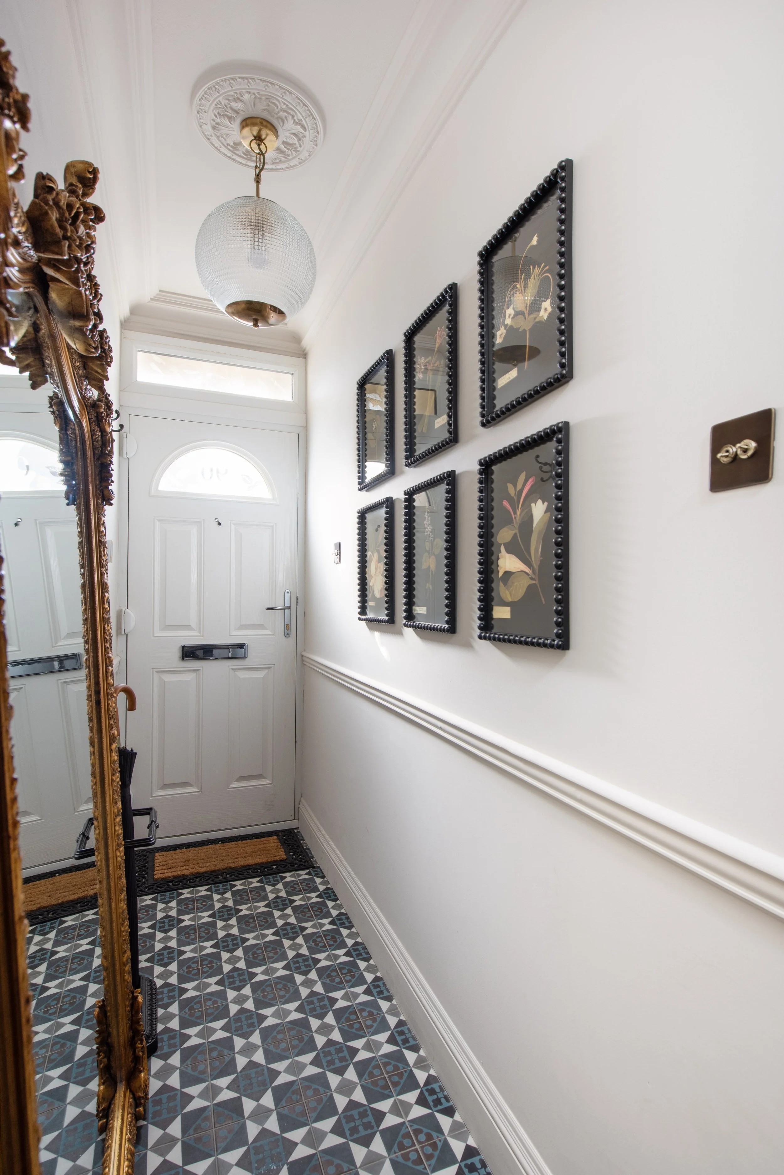Hallway_042_LR.jpg