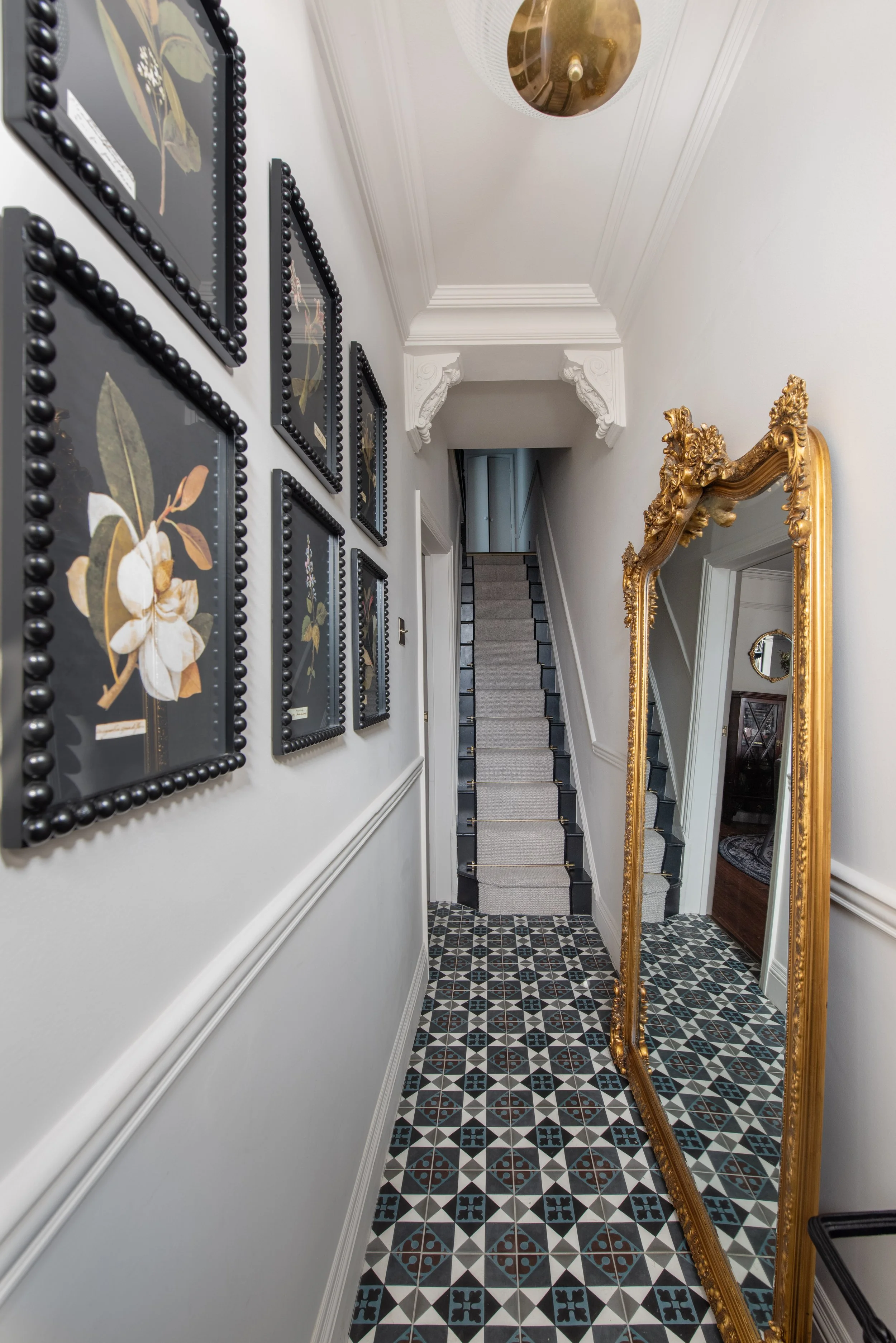 Hallway_043_LR.jpg