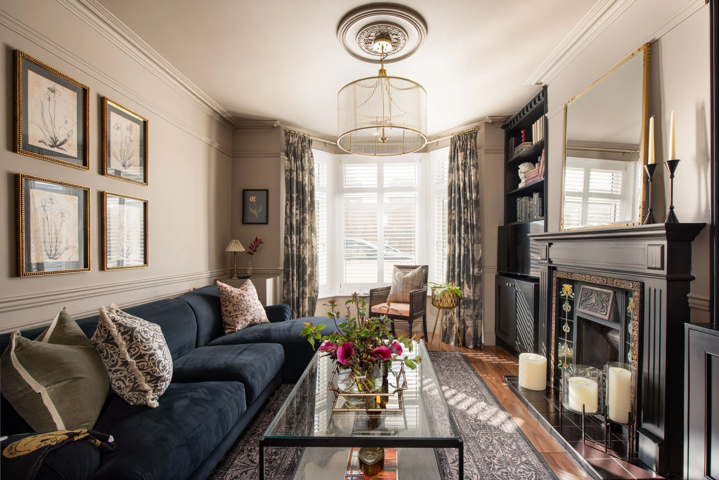 Edwardian living room interior design by Sarah Ferreira Interiors, Buckinghamshire