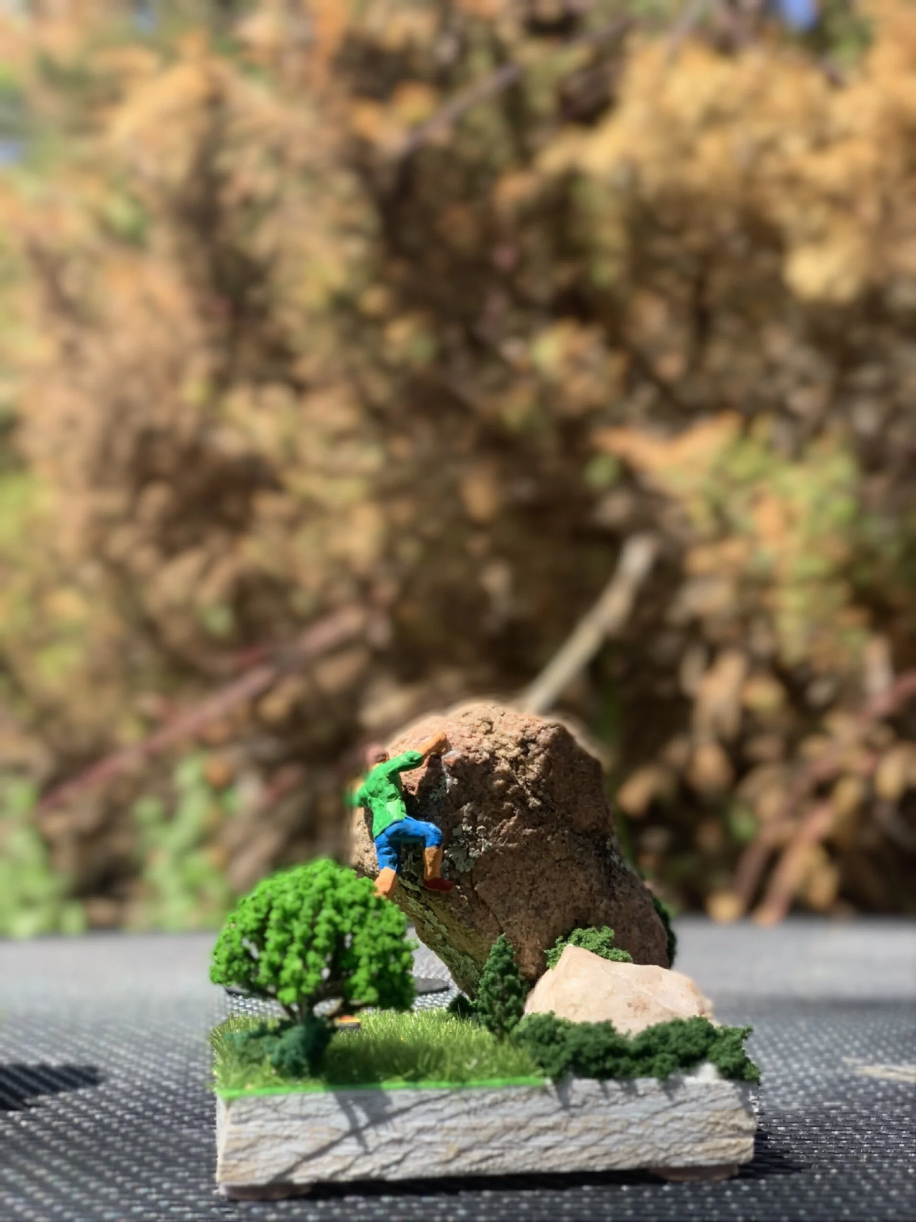 BOULDERING (EXAMPLE)