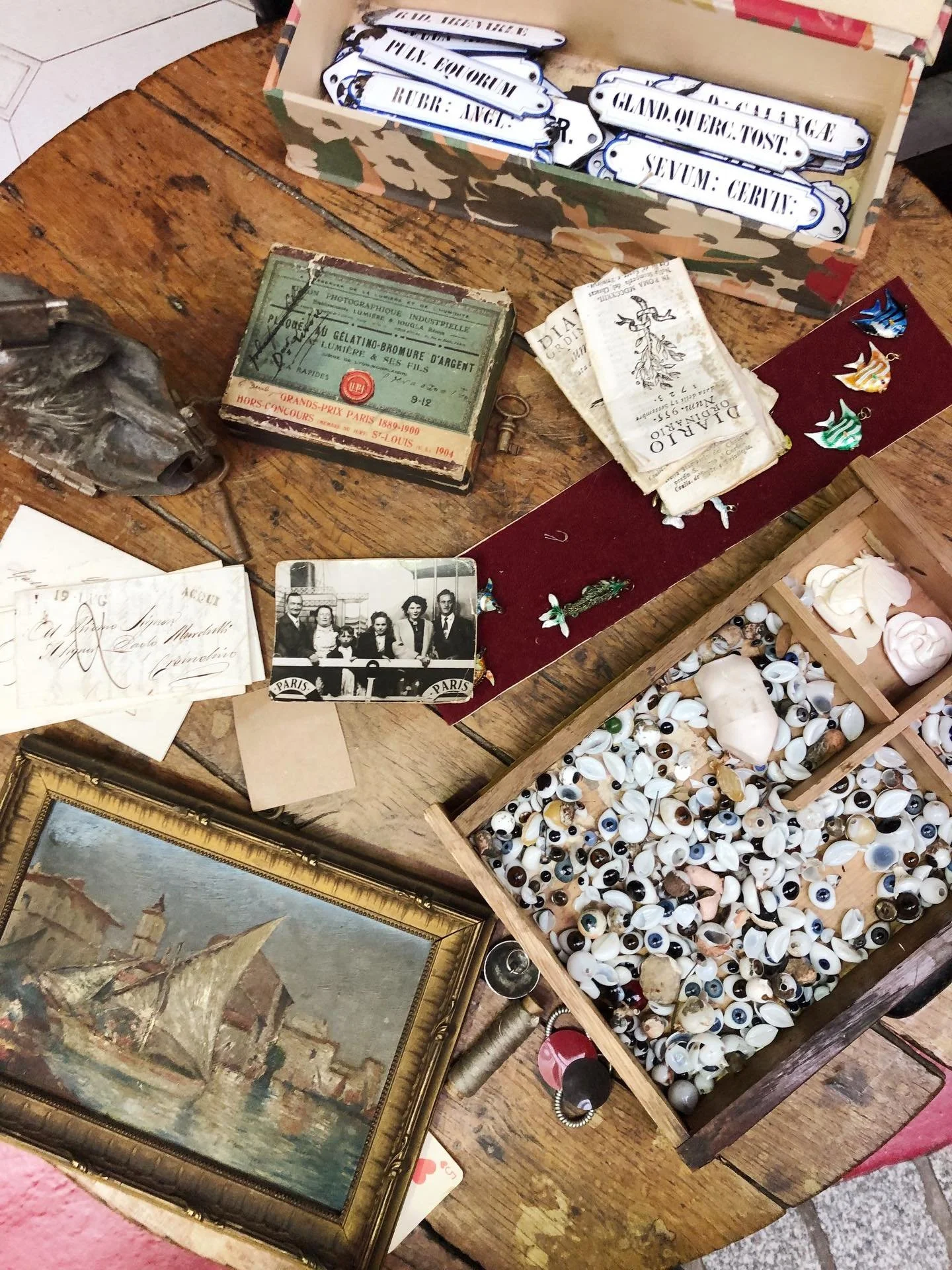 Not sure if you&rsquo;re ready to tackle the Saint Ouen flea market in Paris, the biggest antique market in the world? Head to my blog to learn how to get there, which markets to visit, and most importantly where to get the best onion soup for lunch.