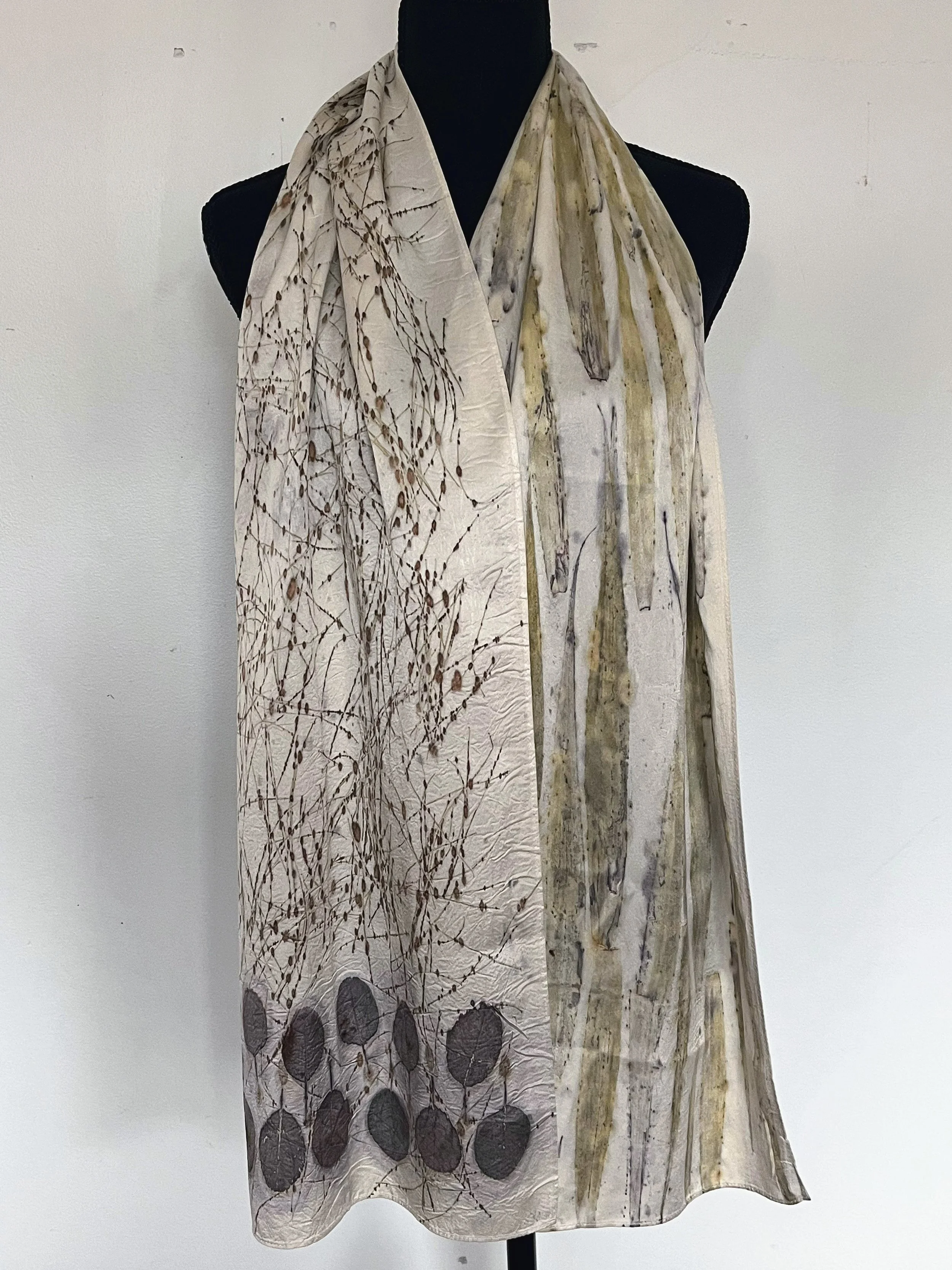 Common reed, pine and eucalyptus 19 mm silk satin